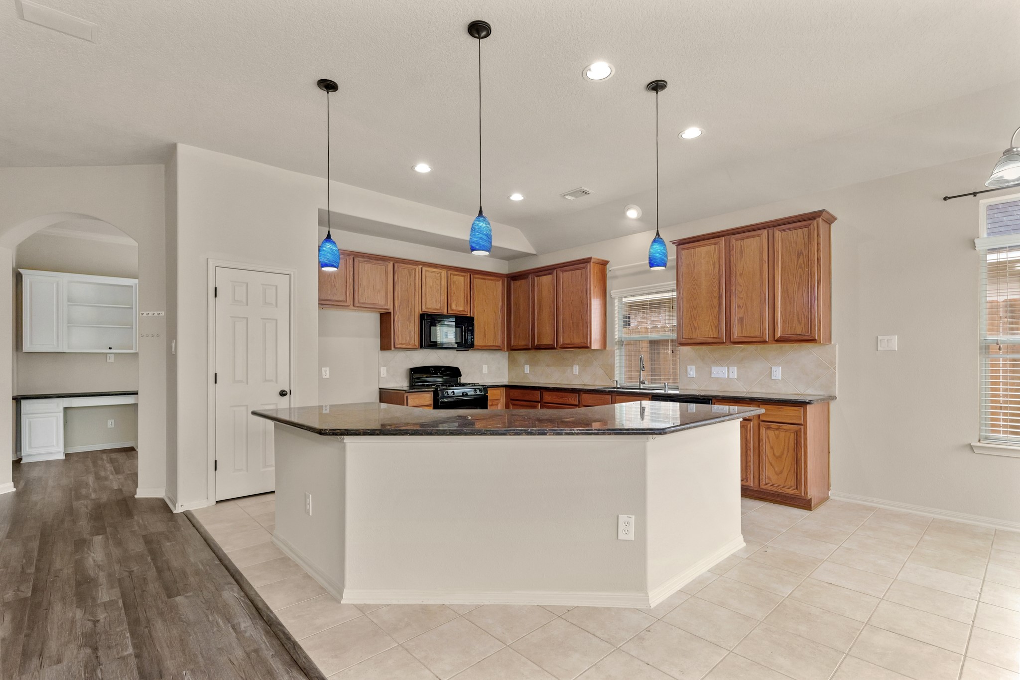 12906 Leafy Shores Drive , Houston, TX, 77044 | 95605117 | Realty Texas LLC