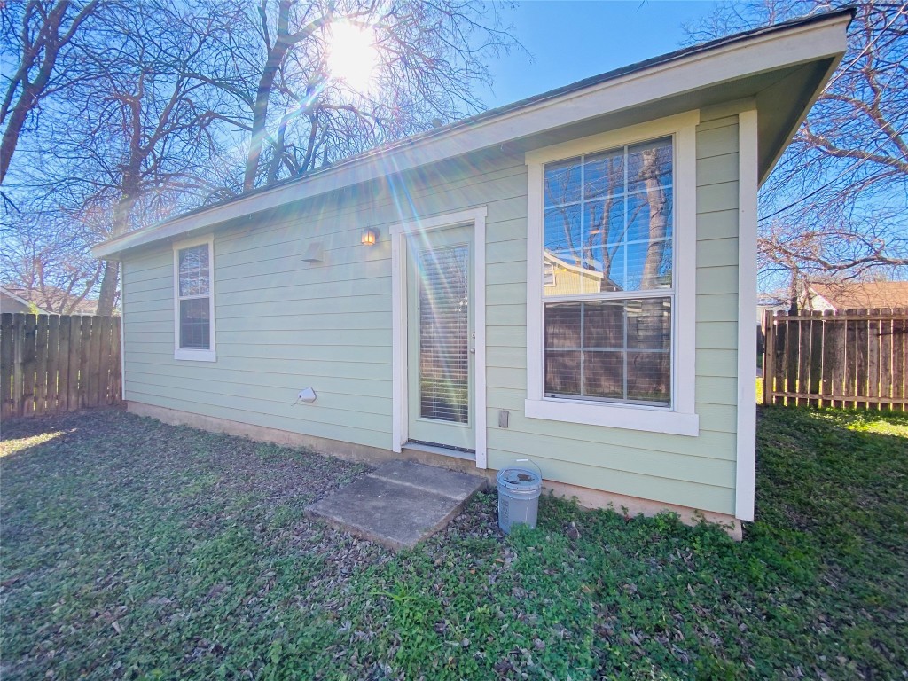 504 W North Loop Boulevard B , Austin, TX, 78751 | 6410948 | Realty Texas LLC
