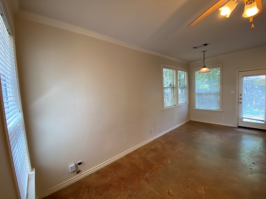 504 W North Loop Boulevard B , Austin, TX, 78751 | 6410948 | Realty Texas LLC