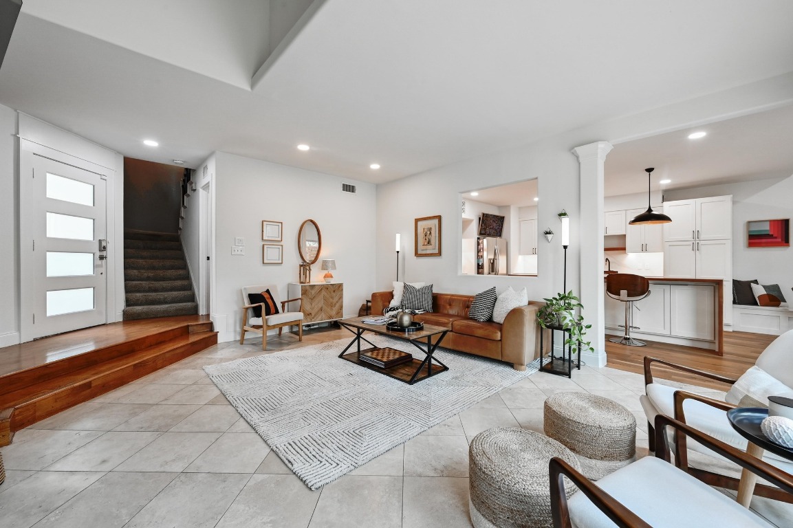 6305 Five Acre Wood Street , Austin, TX, 78746 | 4958867 | Realty Texas LLC