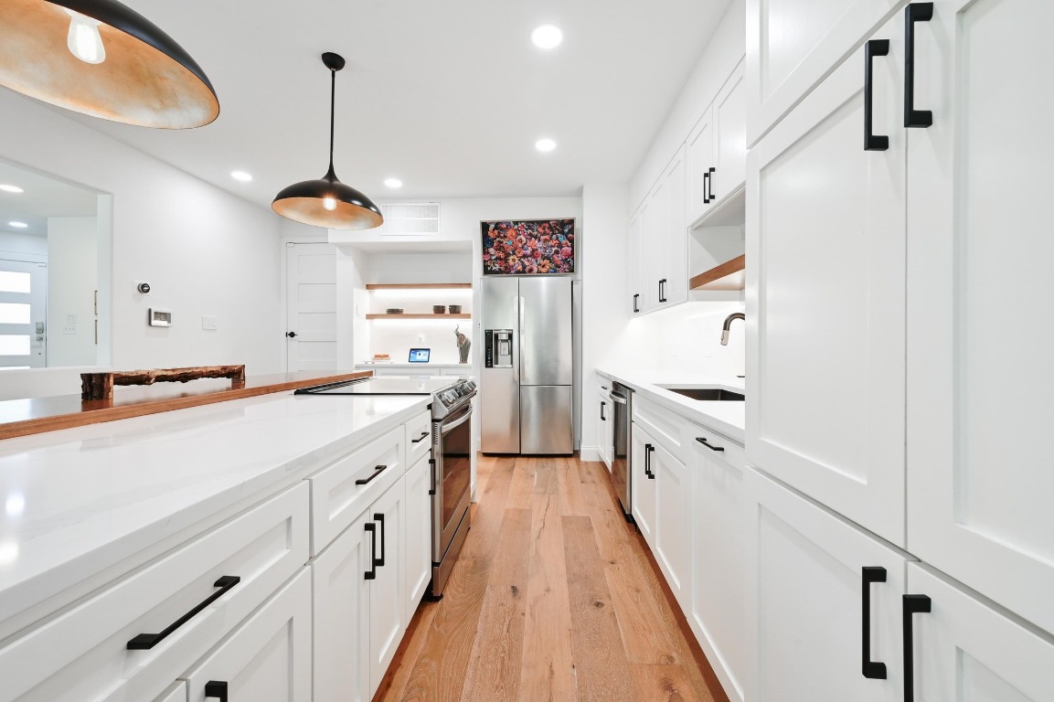 6305 Five Acre Wood Street , Austin, TX, 78746 | 4958867 | Realty Texas LLC