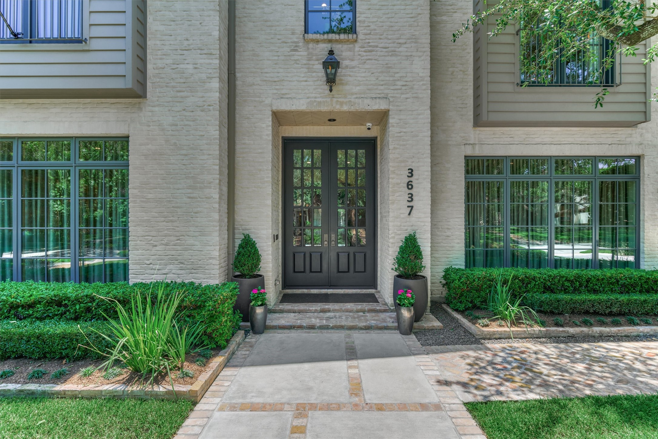 3637 Meadow Lake Lane , Houston, TX, 77027 | 67581125 | Realty Texas LLC