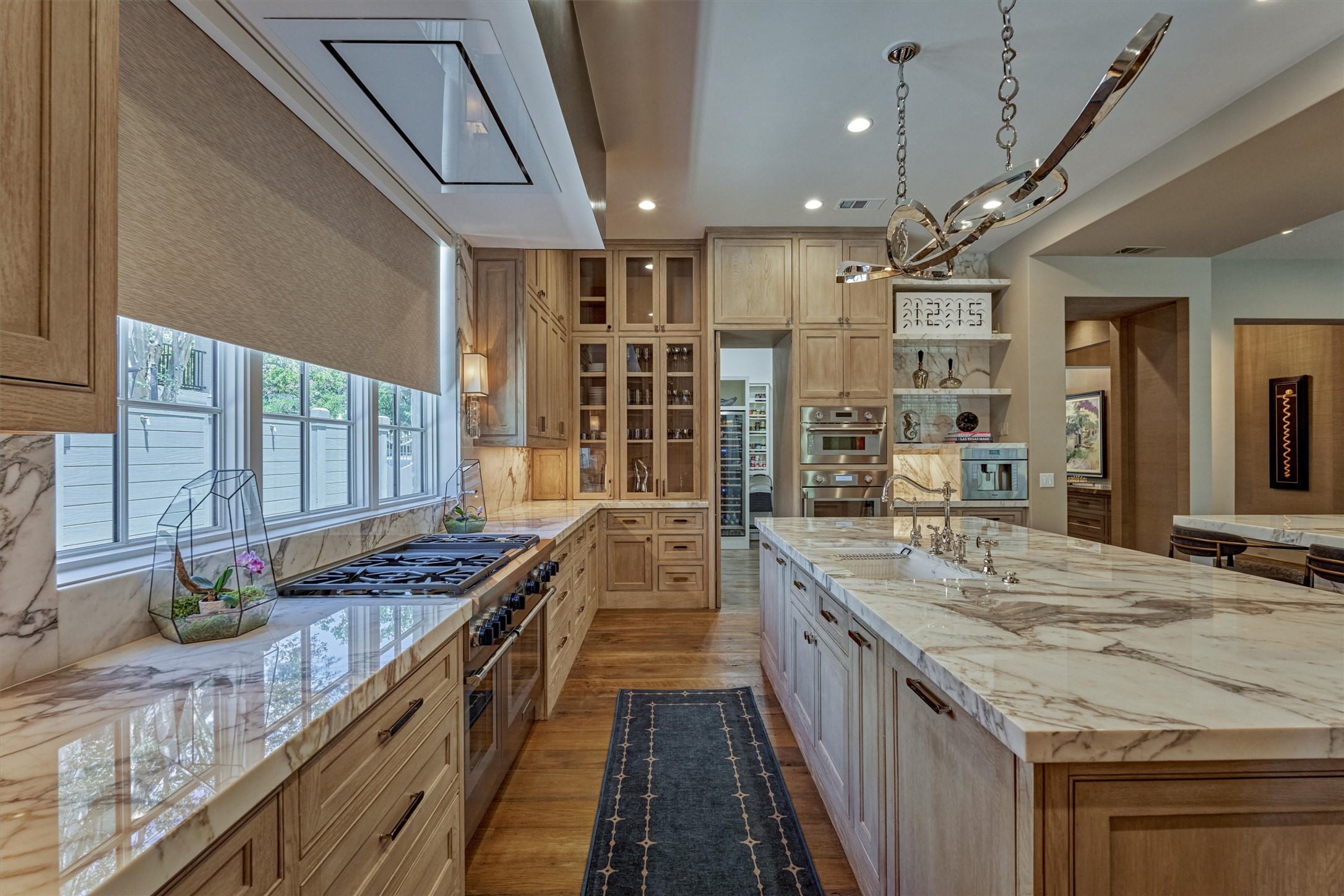 3637 Meadow Lake Lane , Houston, TX, 77027 | 67581125 | Realty Texas LLC