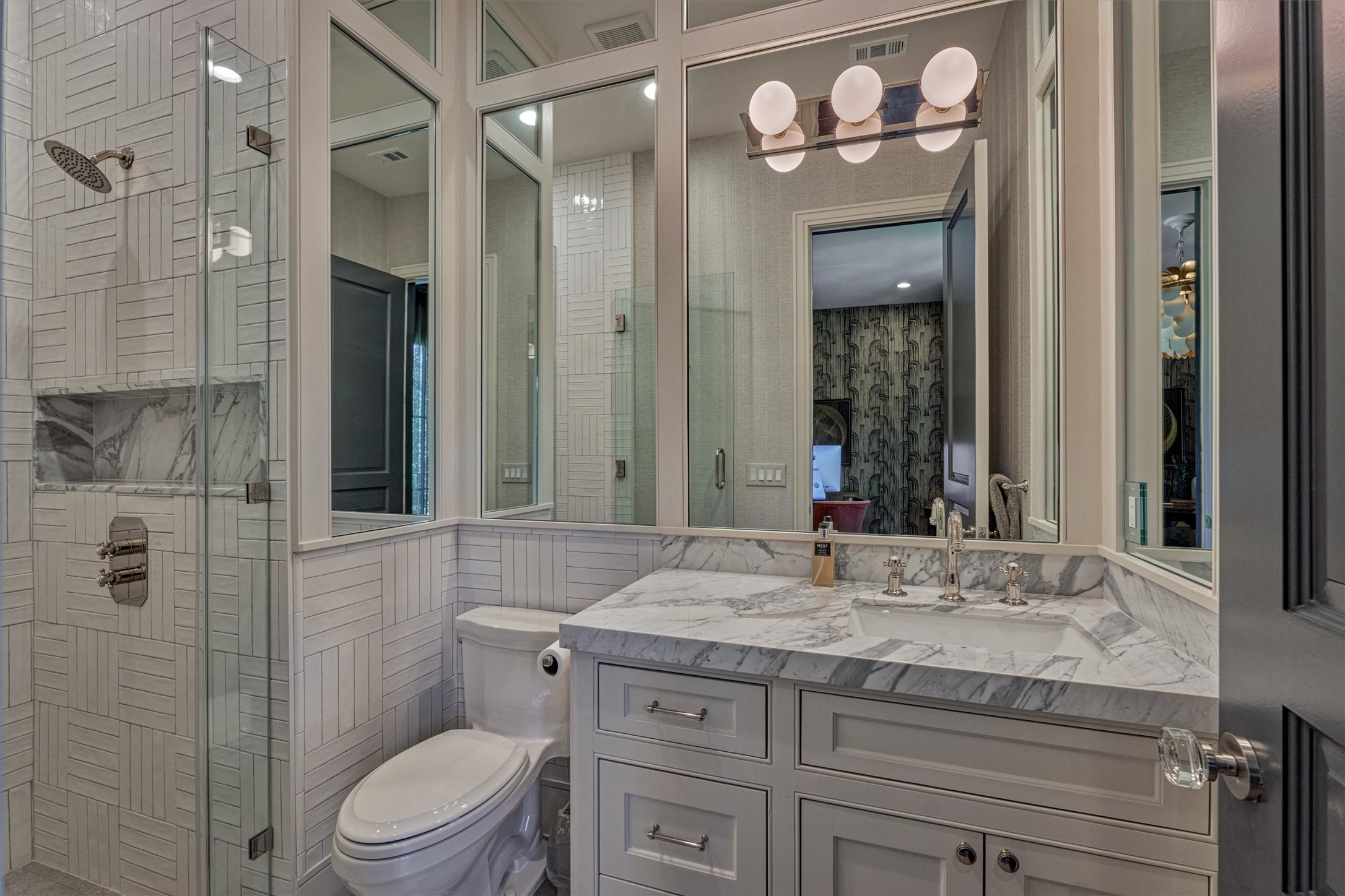 3637 Meadow Lake Lane , Houston, TX, 77027 | 67581125 | Realty Texas LLC