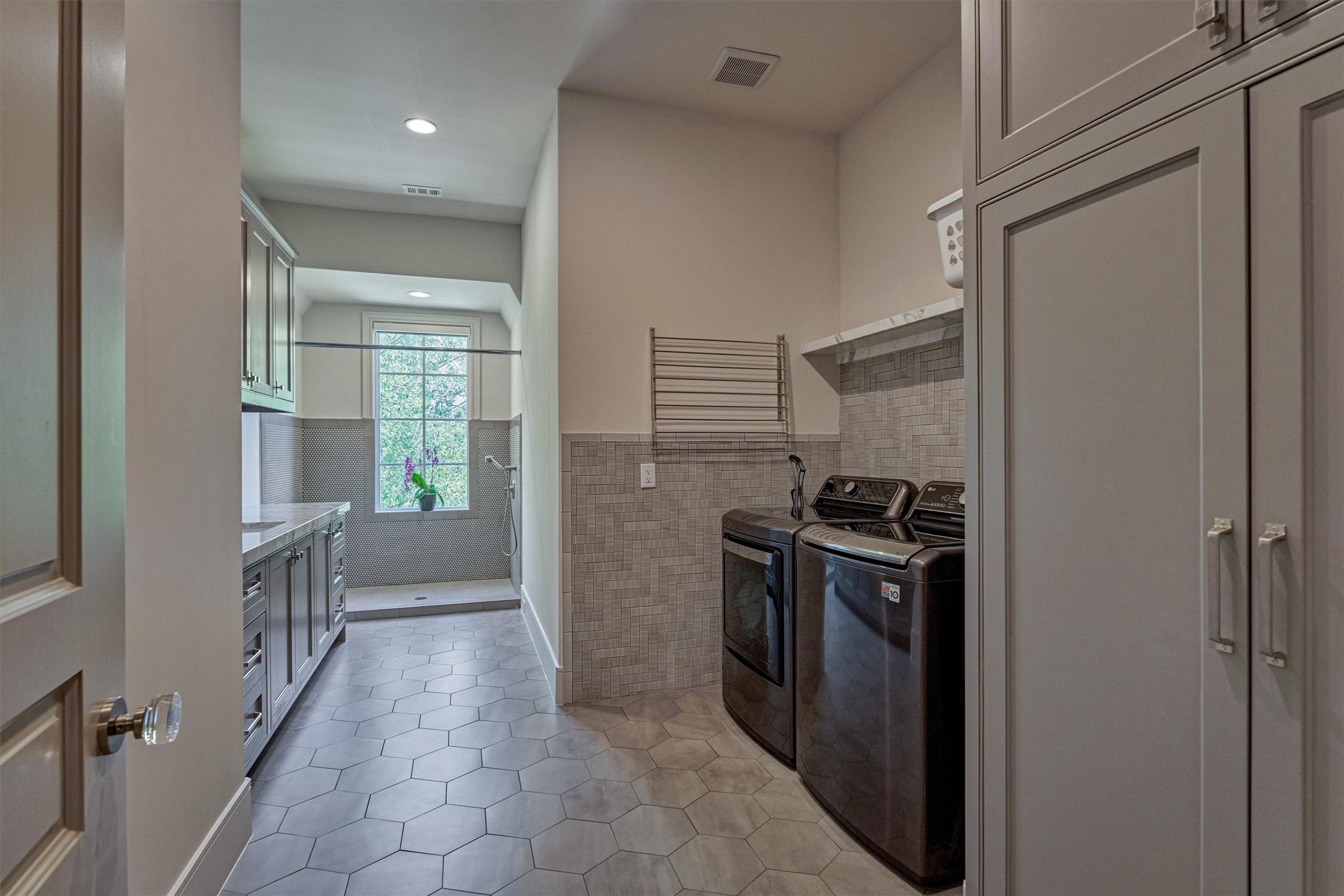 3637 Meadow Lake Lane , Houston, TX, 77027 | 67581125 | Realty Texas LLC