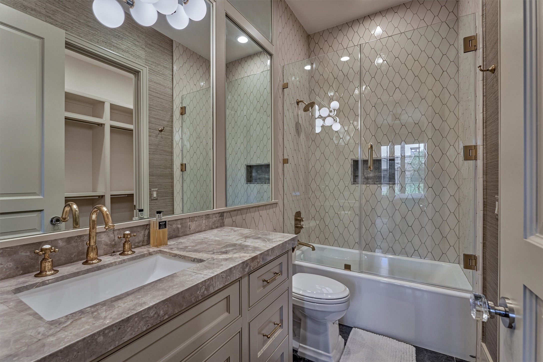 3637 Meadow Lake Lane , Houston, TX, 77027 | 67581125 | Realty Texas LLC