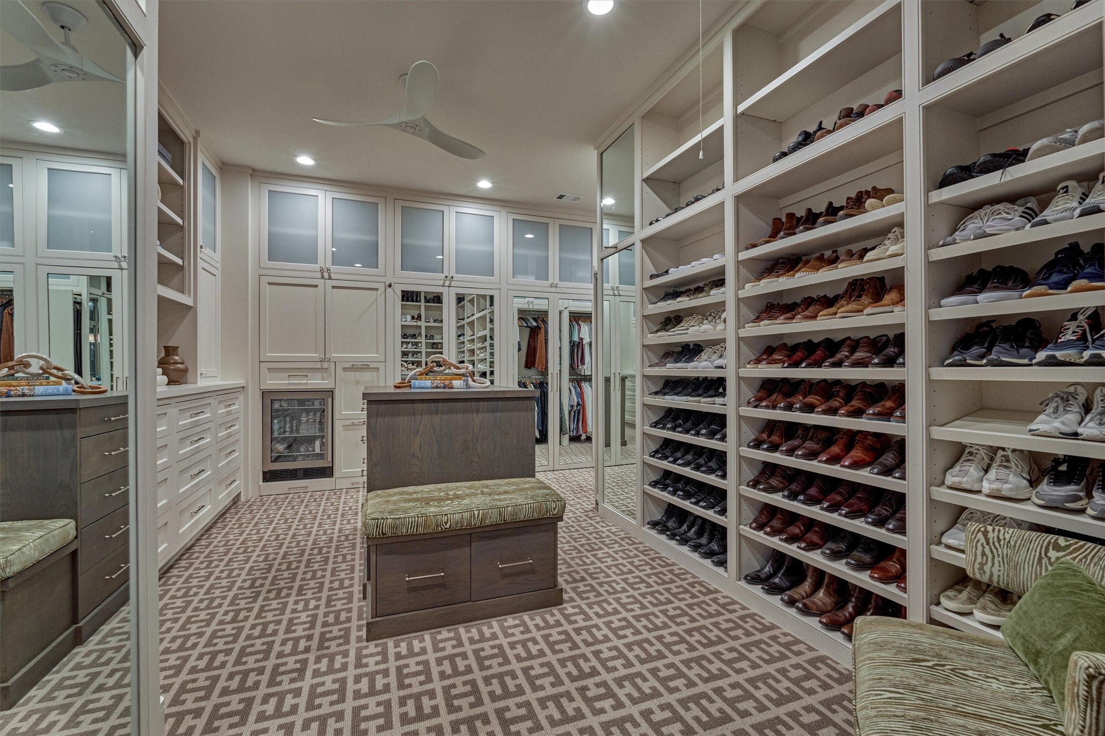 3637 Meadow Lake Lane , Houston, TX, 77027 | 67581125 | Realty Texas LLC