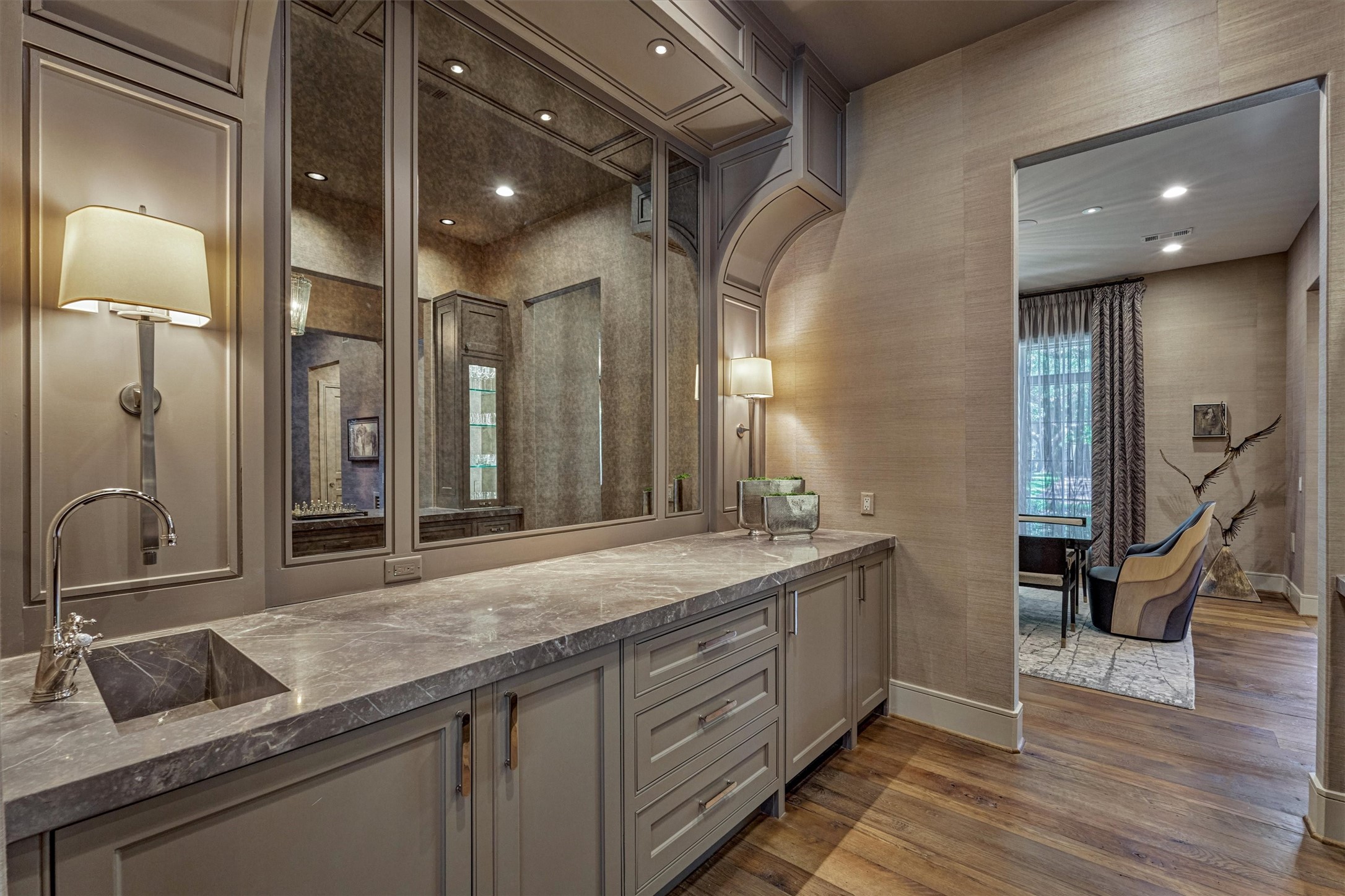 3637 Meadow Lake Lane , Houston, TX, 77027 | 67581125 | Realty Texas LLC
