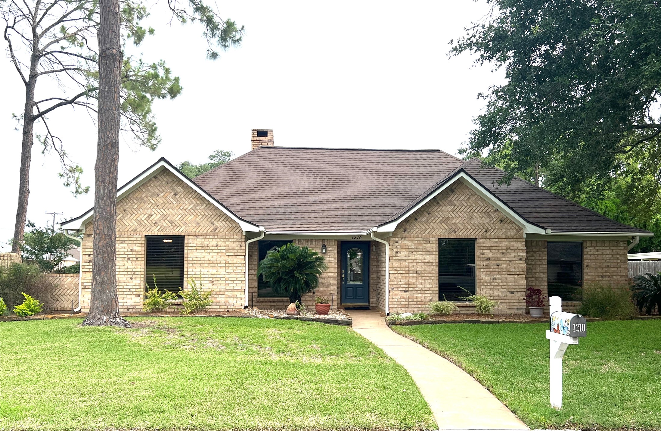 1210 Quail Hollow Drive , El Campo, TX, 77437 | 4880545 | Realty Texas LLC