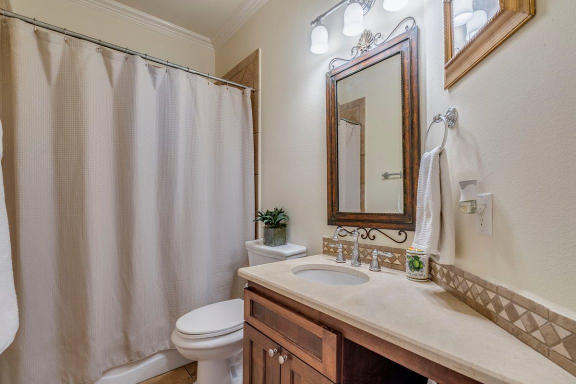 421 Huck Finn Trail , Dripping Springs, TX, 78620 | 8210777 | Realty Texas LLC