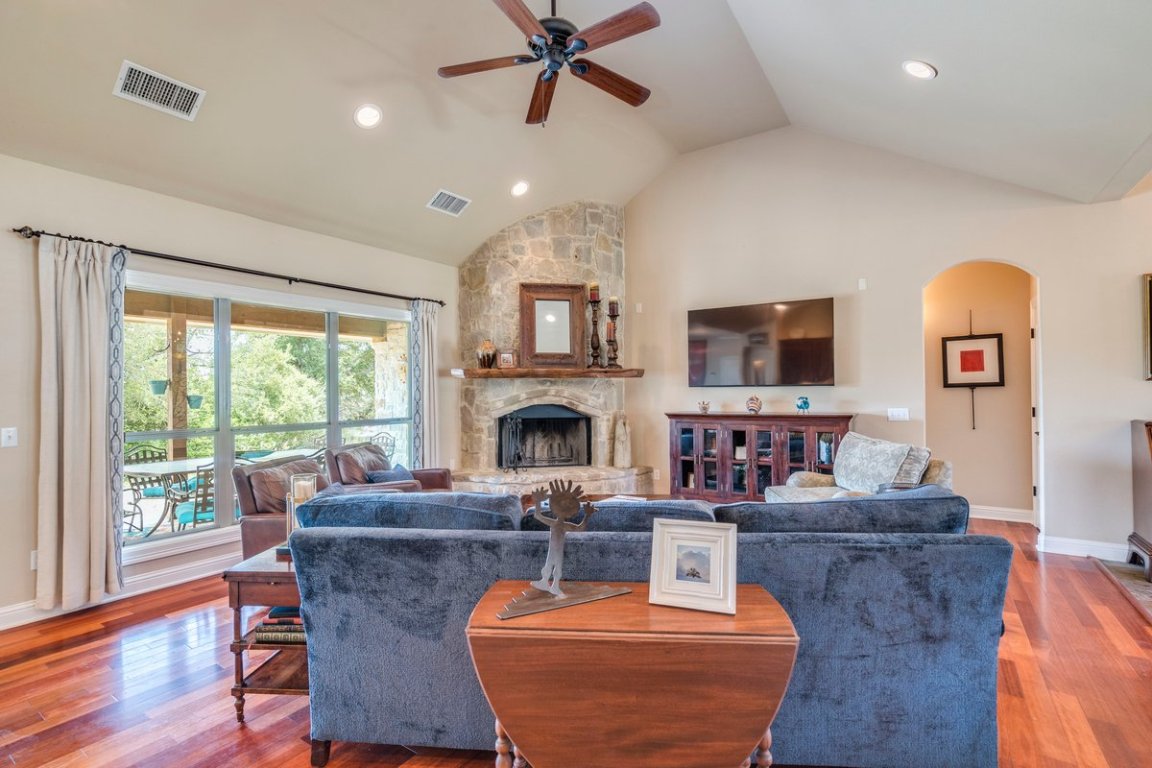 421 Huck Finn Trail , Dripping Springs, TX, 78620 | 8210777 | Realty Texas LLC