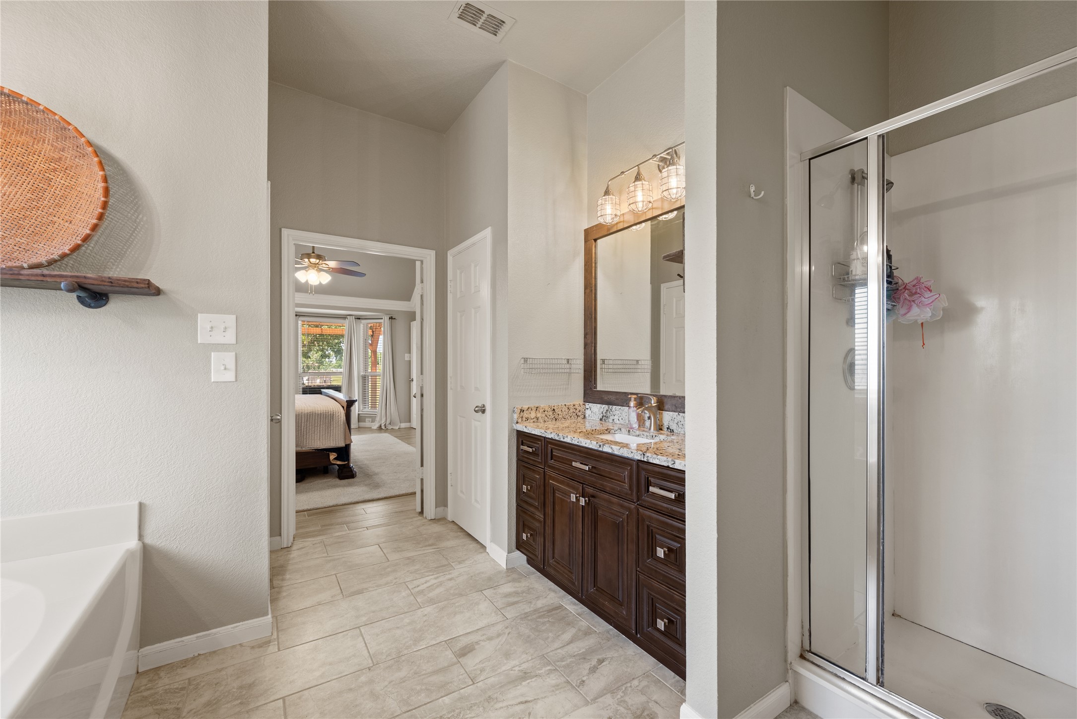 1000 Macadamia Street , Venus, TX, 76084 | 20945635 | Realty Texas LLC