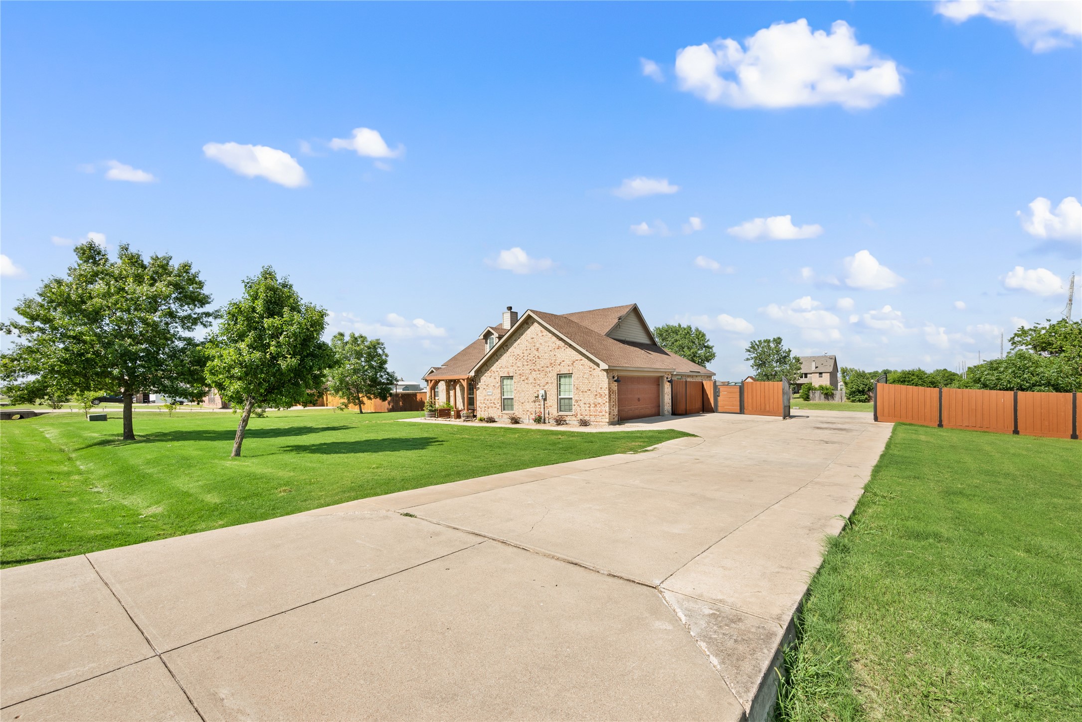 1000 Macadamia Street , Venus, TX, 76084 | 20945635 | Realty Texas LLC