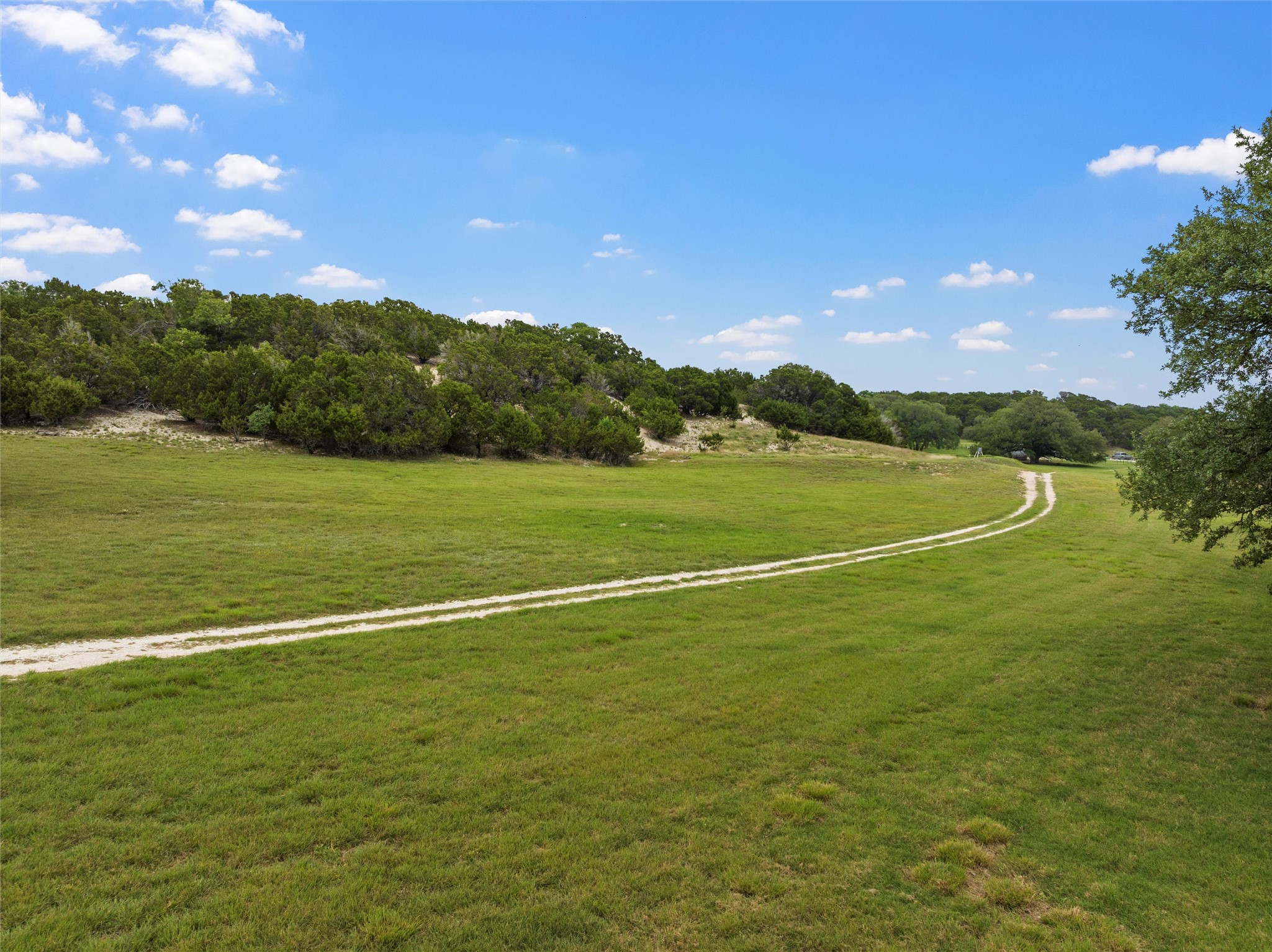 614 County Road 4165 , Cranfills Gap, TX, 76637 | 20947825 | Realty Texas LLC
