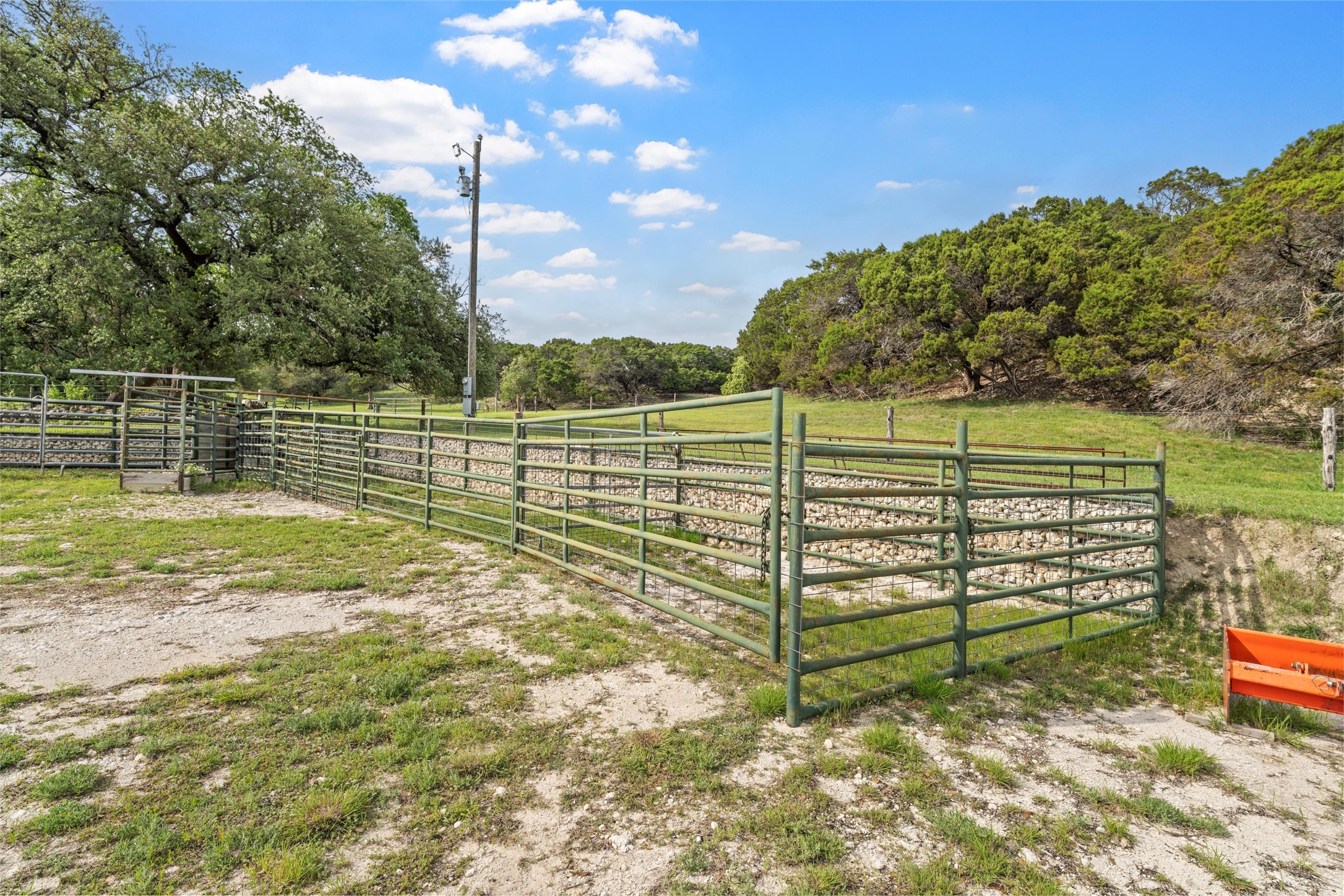 614 County Road 4165 , Cranfills Gap, TX, 76637 | 20947825 | Realty Texas LLC
