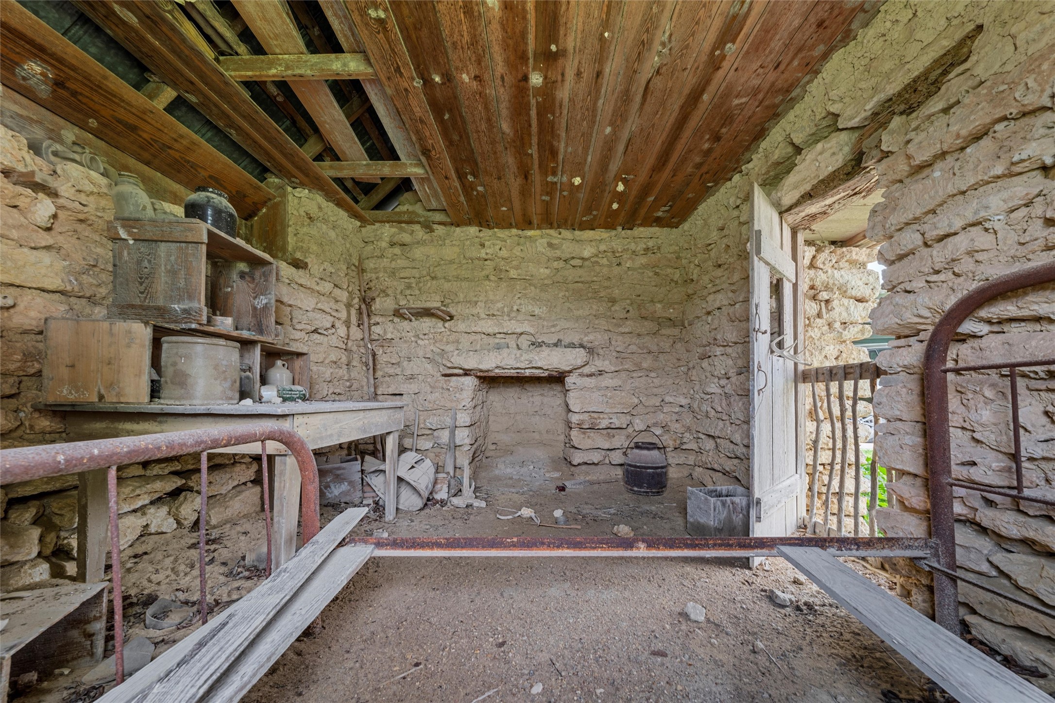 614 County Road 4165 , Cranfills Gap, TX, 76637 | 20947825 | Realty Texas LLC