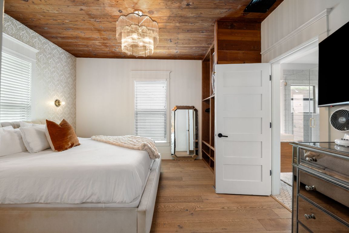 1307 E 2nd Street , Austin, TX, 78702 | 9050707 | Realty Texas LLC