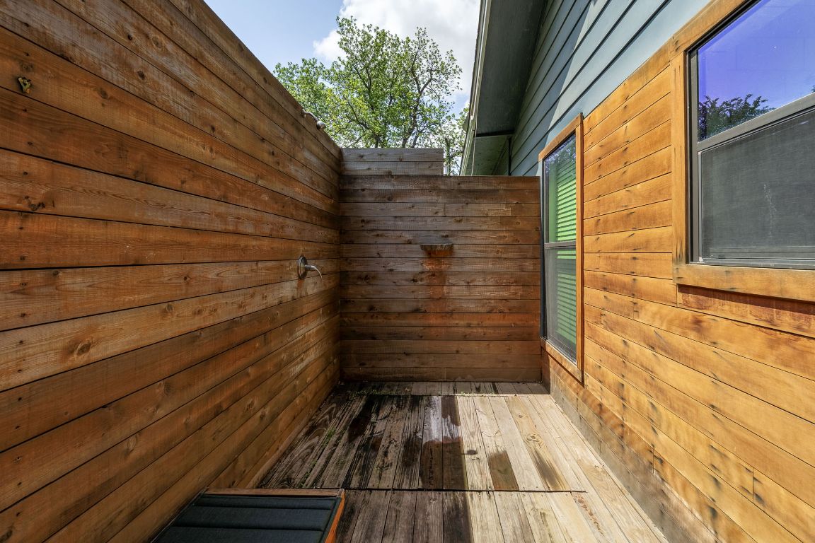 1307 E 2nd Street , Austin, TX, 78702 | 9050707 | Realty Texas LLC