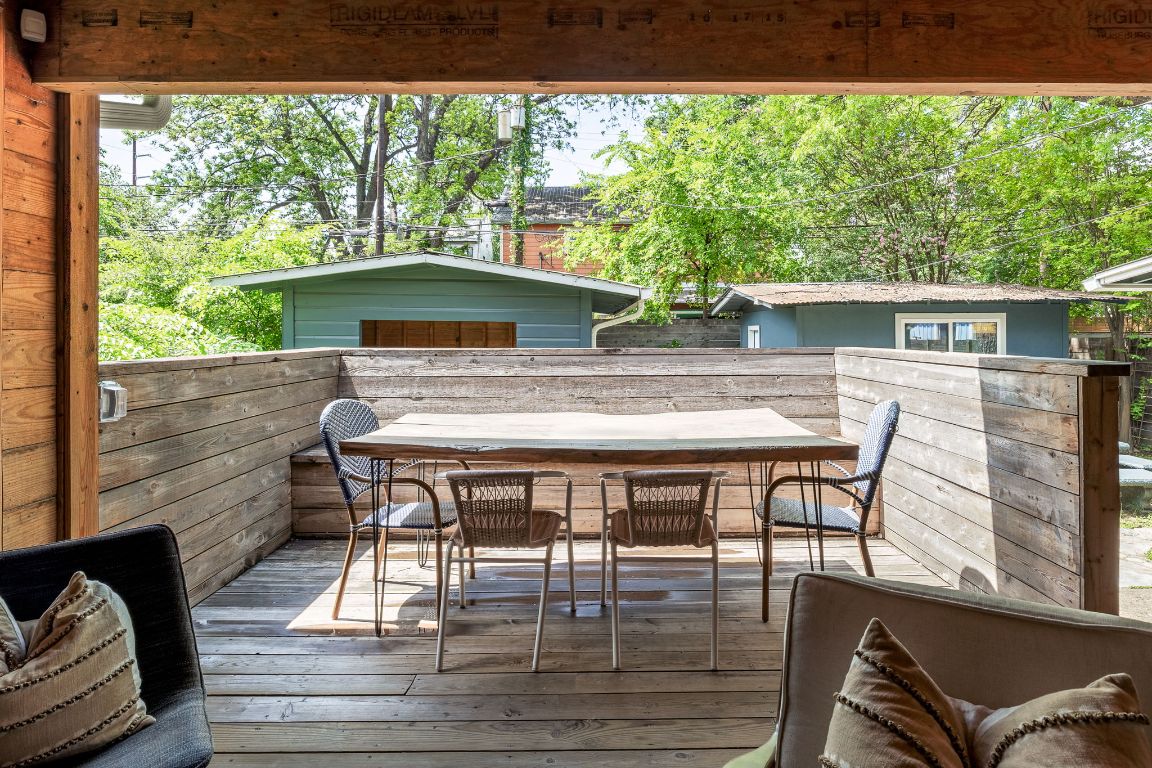 1307 E 2nd Street , Austin, TX, 78702 | 9050707 | Realty Texas LLC