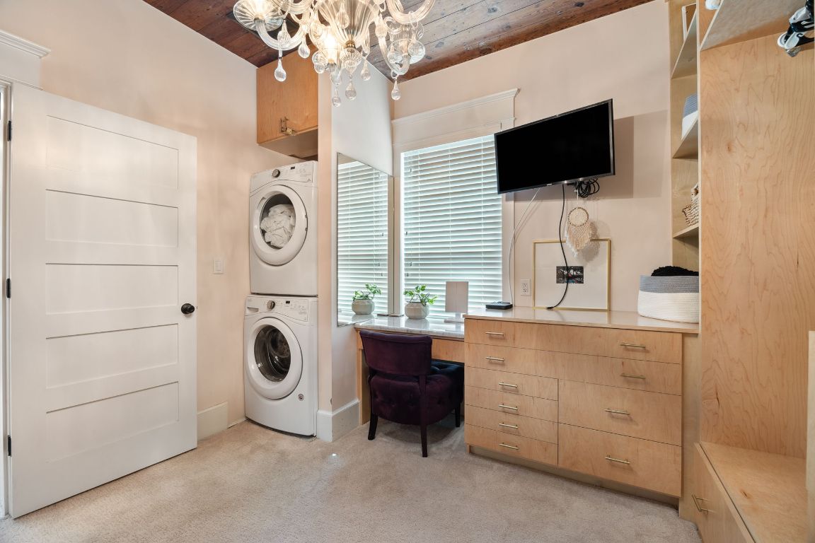 1307 E 2nd Street , Austin, TX, 78702 | 9050707 | Realty Texas LLC
