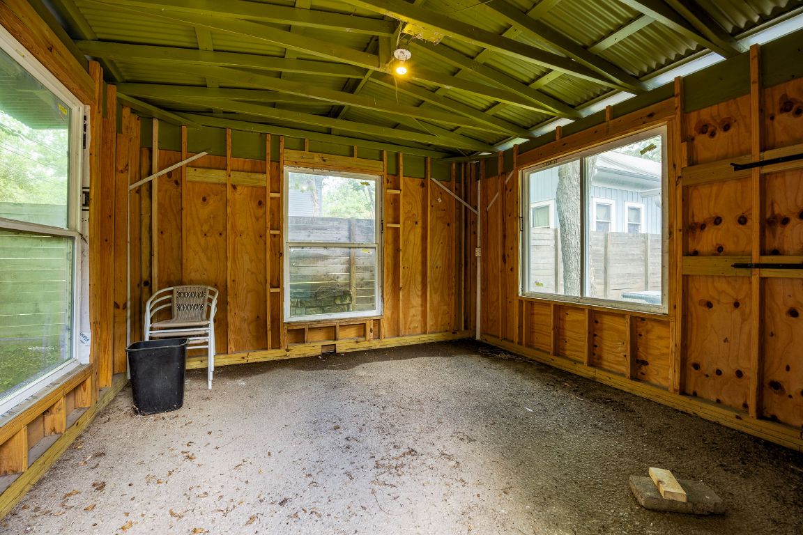 1307 E 2nd Street , Austin, TX, 78702 | 9050707 | Realty Texas LLC