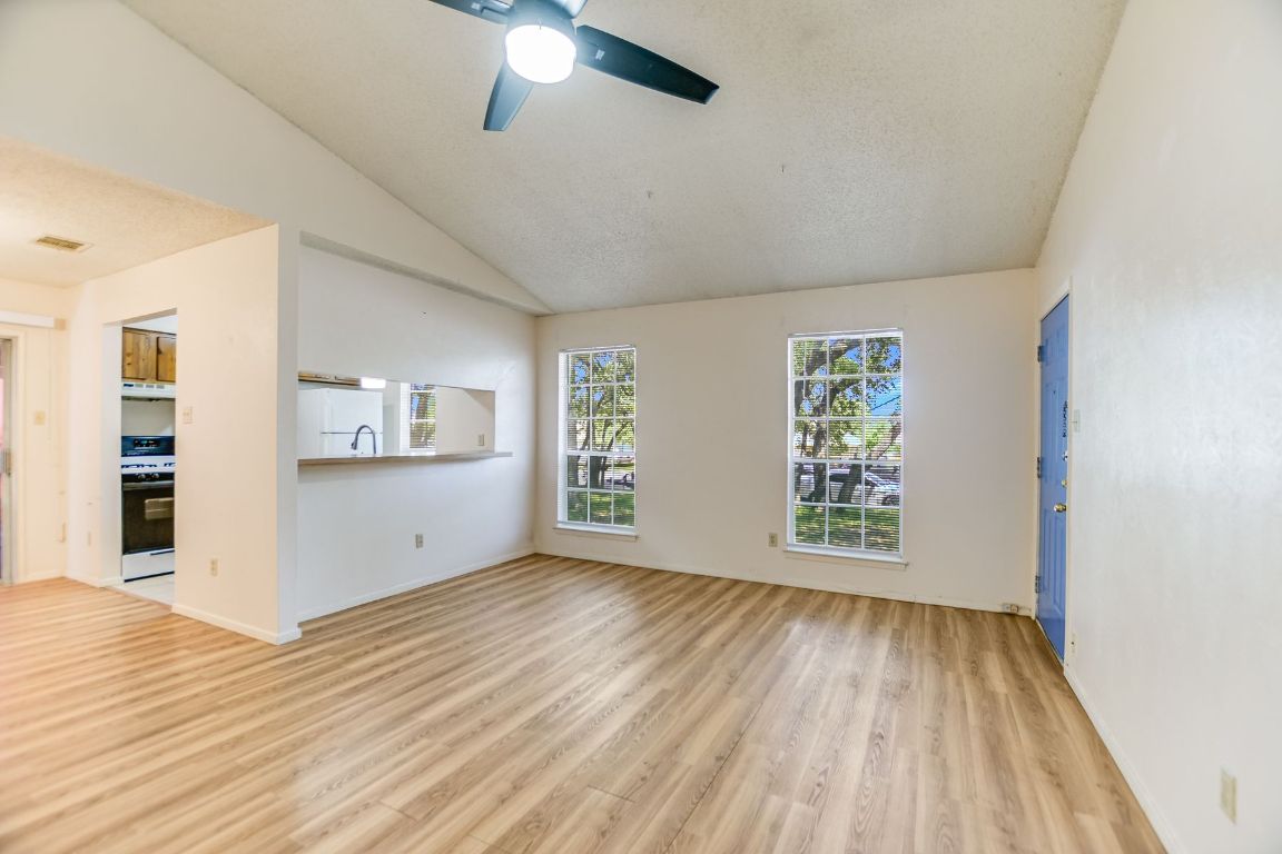 11948 Sunhillow Bend B, Austin, TX, 78758 | 1521195 | Realty Texas LLC