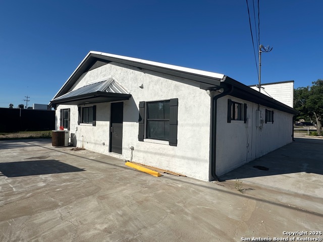 212 Rosewood , Universal City, TX, 78148 | 5261181 | Realty Texas LLC