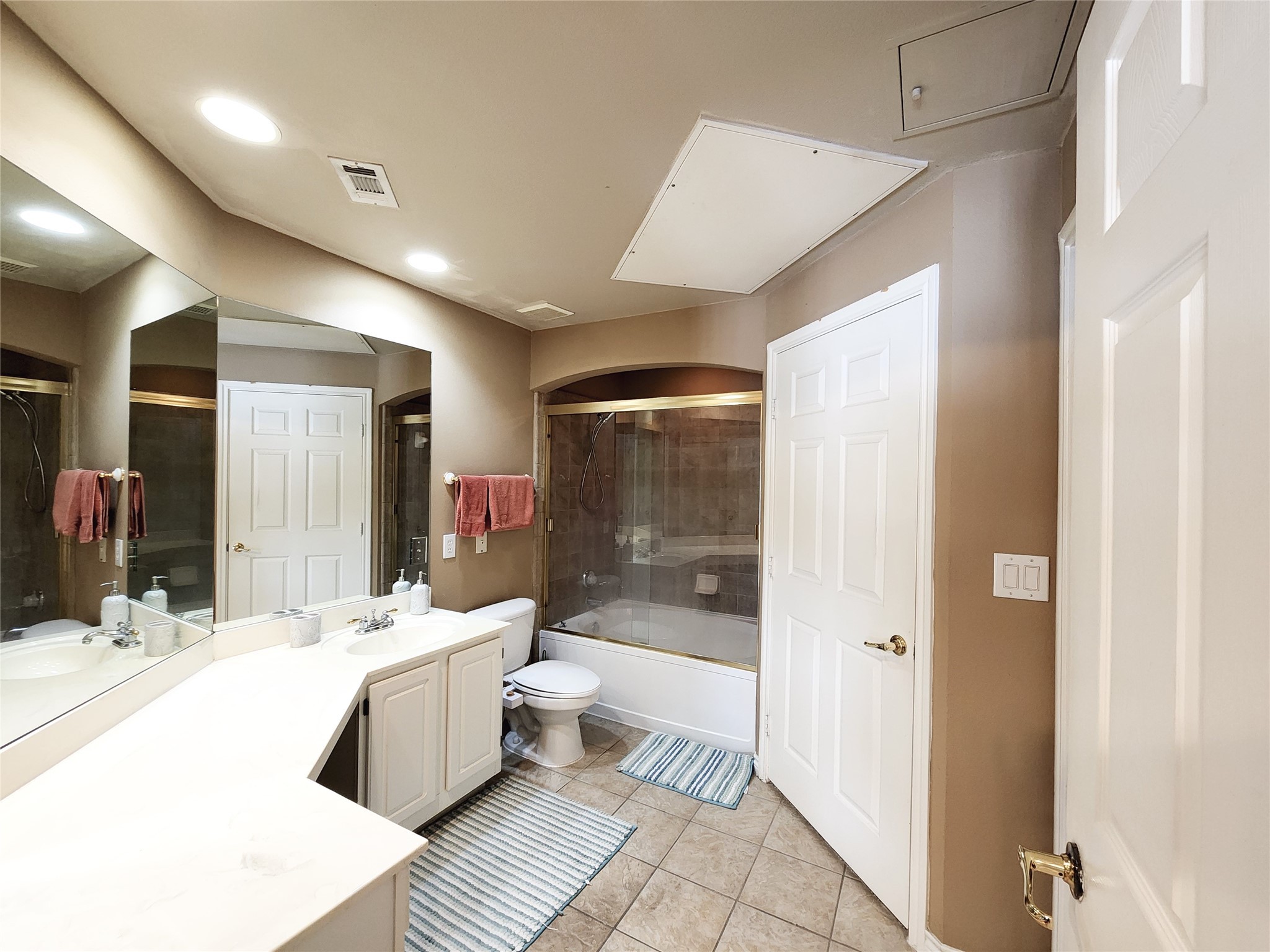 2400 Mccue Road 348 , Houston, TX, 77056 | 27462291 | Realty Texas LLC