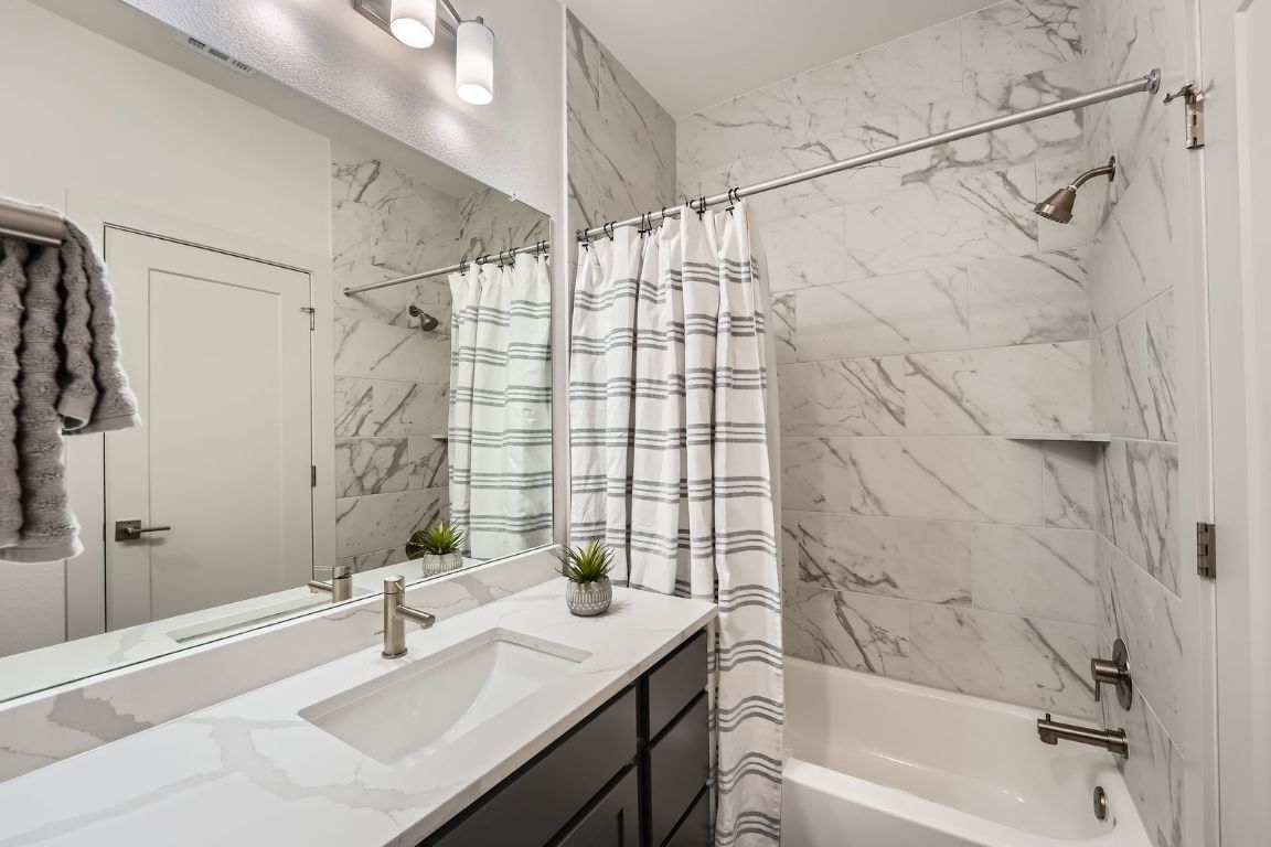 1531 N Red Bud Lane 34 , Round Rock, TX, 78665 | 9996885 | Realty Texas LLC