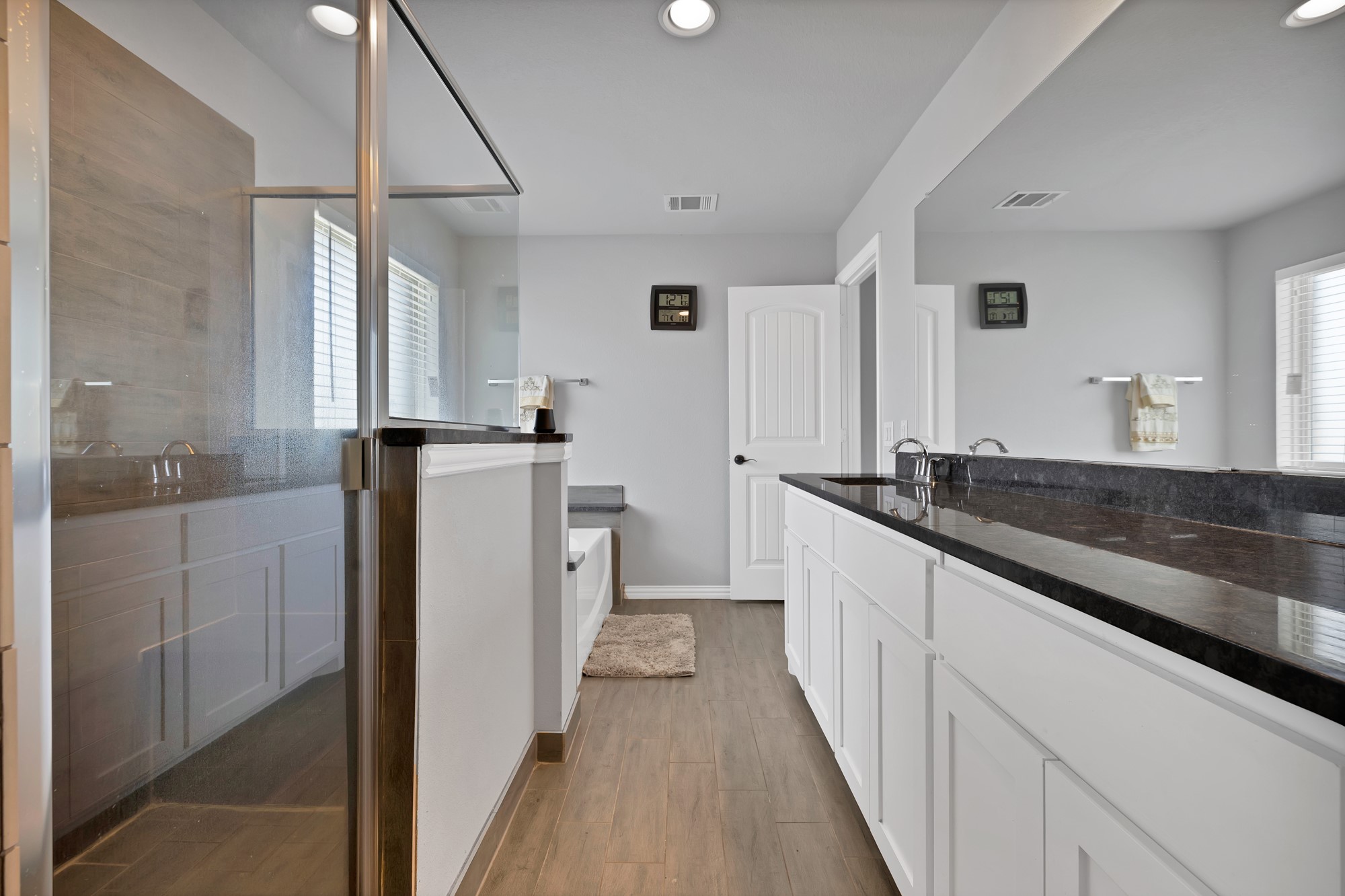 3003 Casa Bella Drive , Arlington, TX, 76010 | 20946801 | Realty Texas LLC