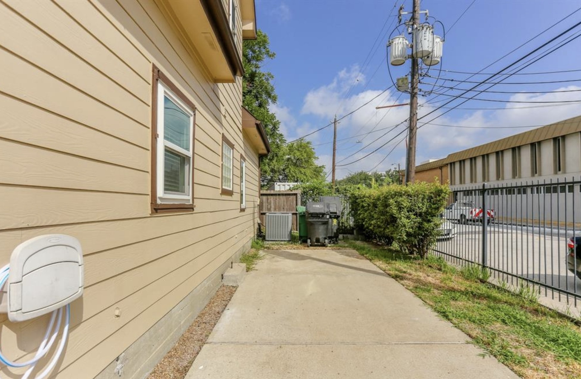 1310 Dennis Street , Houston, TX, 77004 | 28819556 | Realty Texas LLC