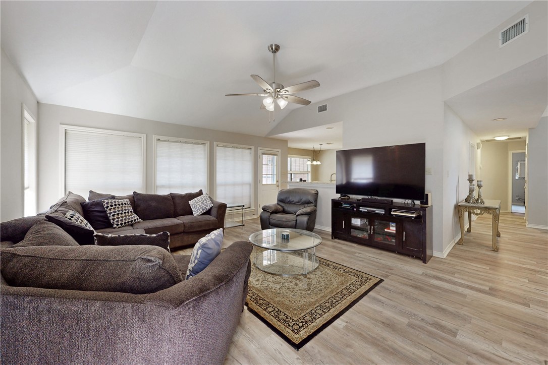 3900 Puffin Way , College Station, TX, 77845-6265 | 25006208 | Realty Texas LLC