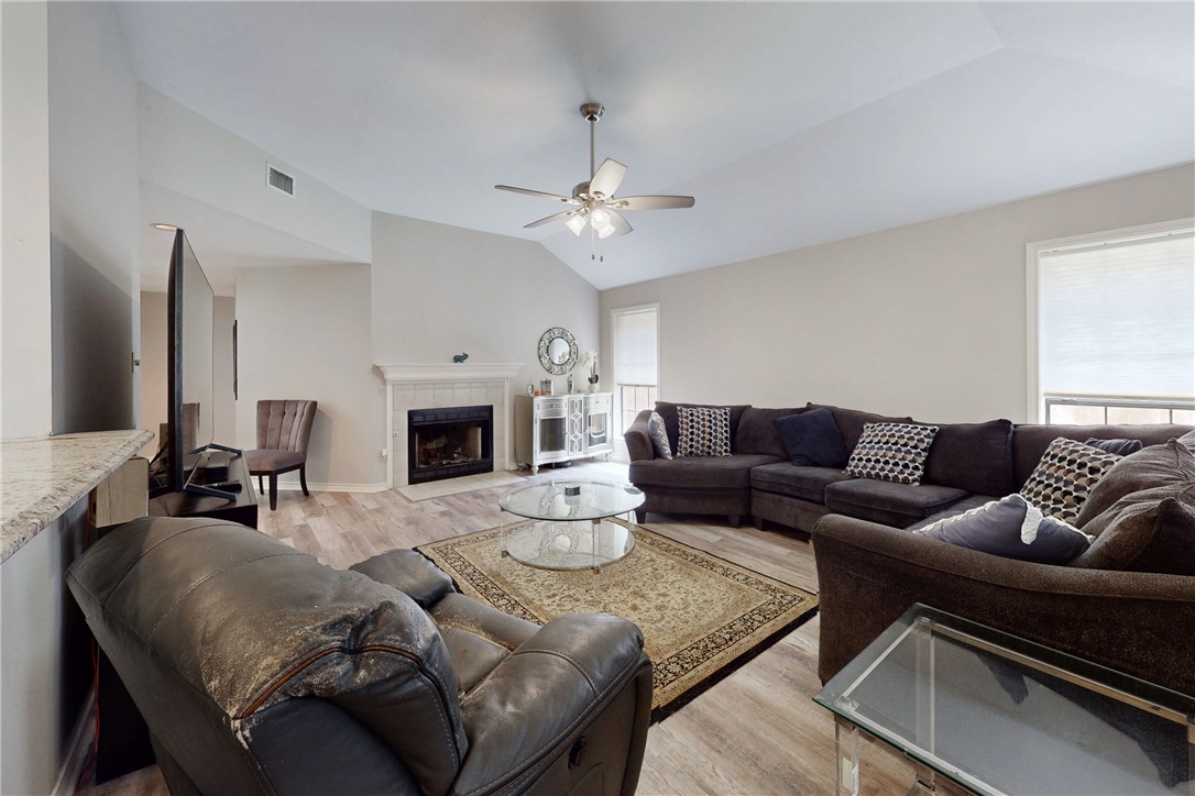 3900 Puffin Way , College Station, TX, 77845-6265 | 25006208 | Realty Texas LLC