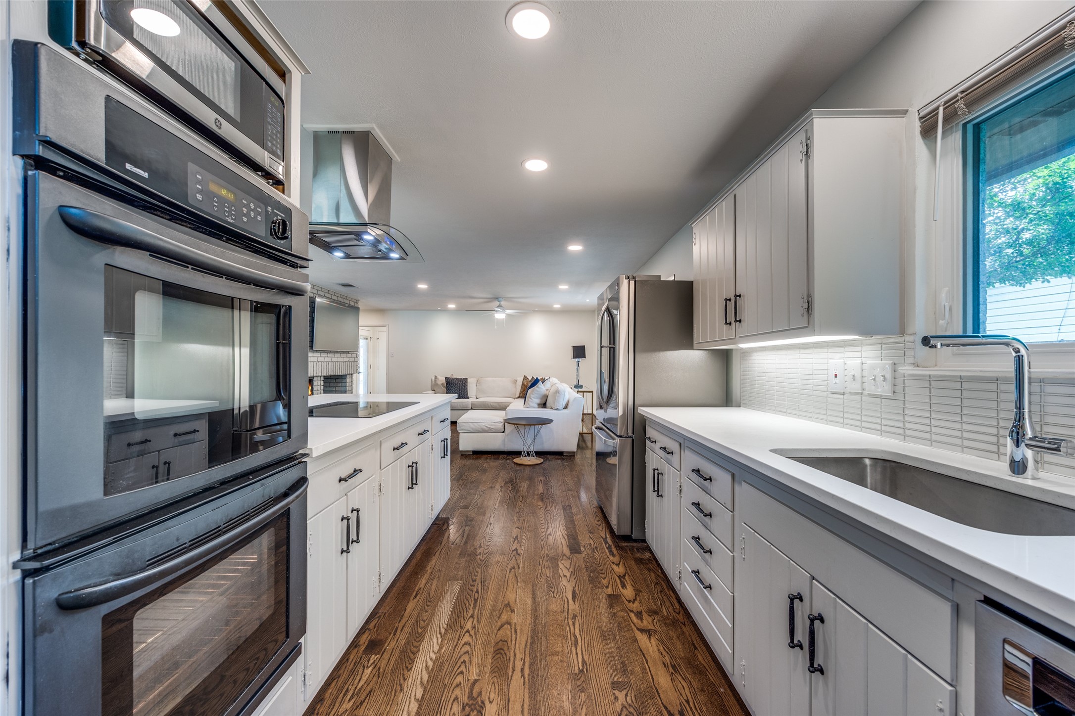 3906 High Summit Drive , Dallas, TX, 75244 | 20943635 | Realty Texas LLC
