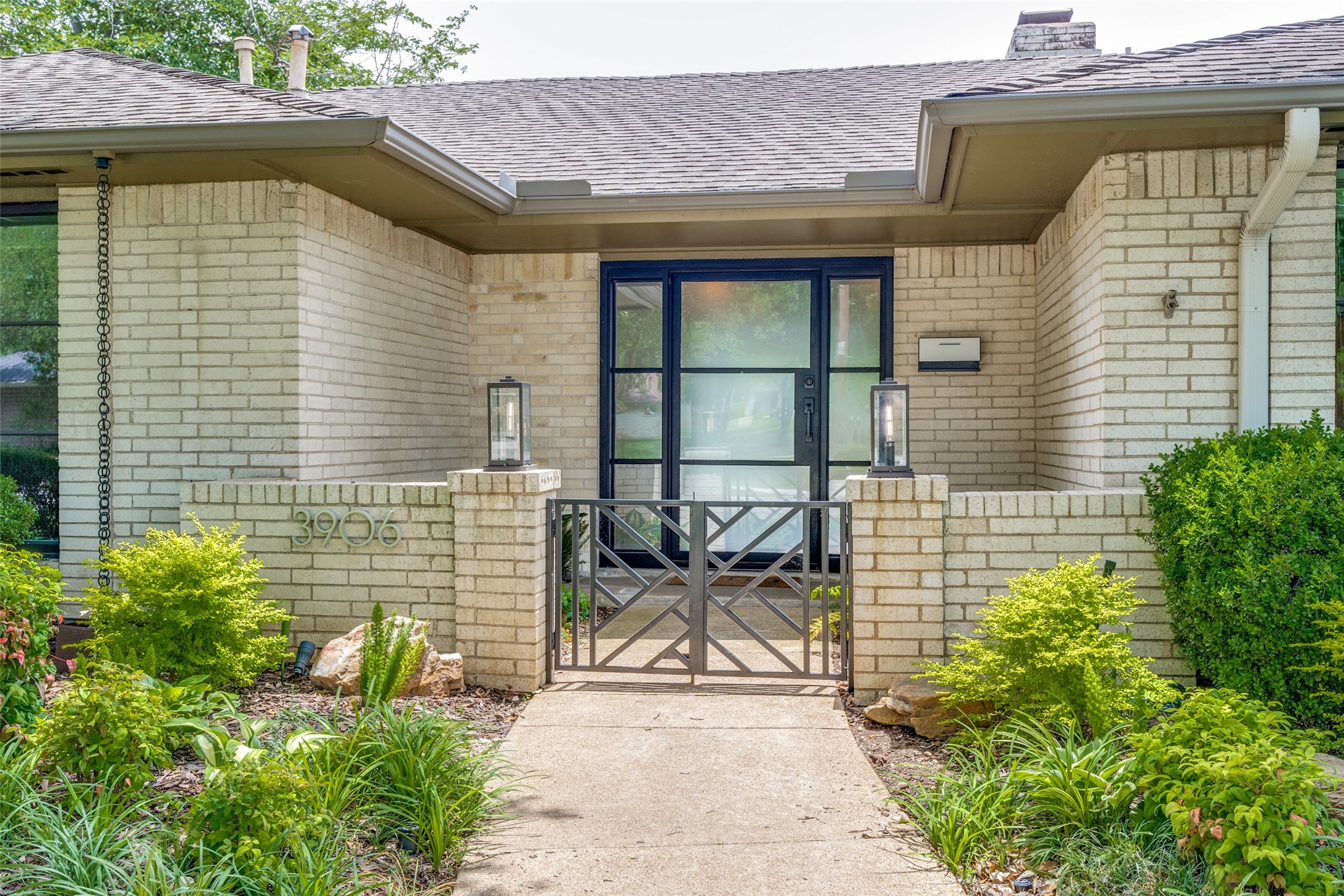 3906 High Summit Drive , Dallas, TX, 75244 | 20943635 | Realty Texas LLC