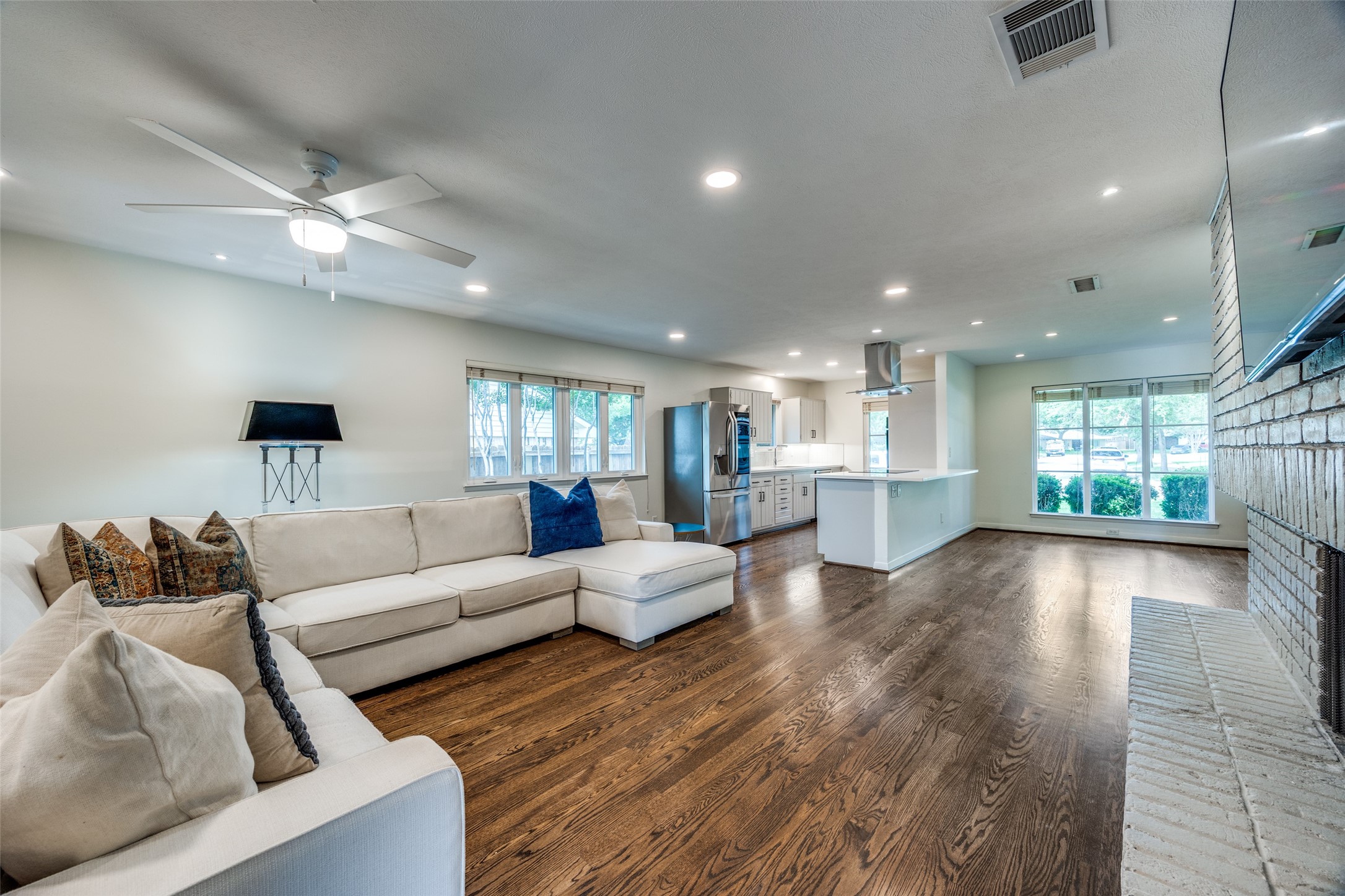 3906 High Summit Drive , Dallas, TX, 75244 | 20943635 | Realty Texas LLC