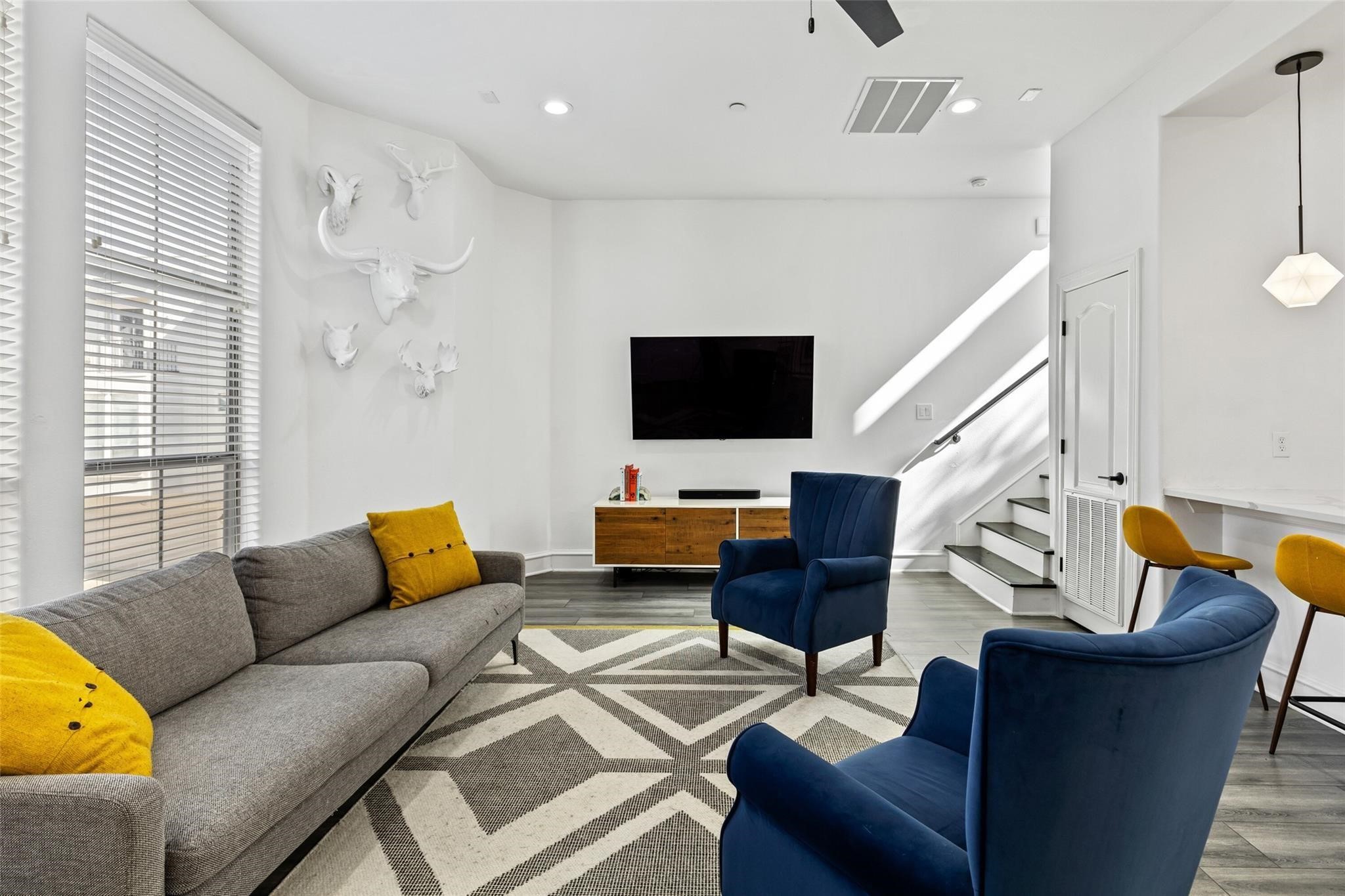 2100 N Fitzhugh Avenue D , Dallas, TX, 75204 | 20948840 | Realty Texas LLC