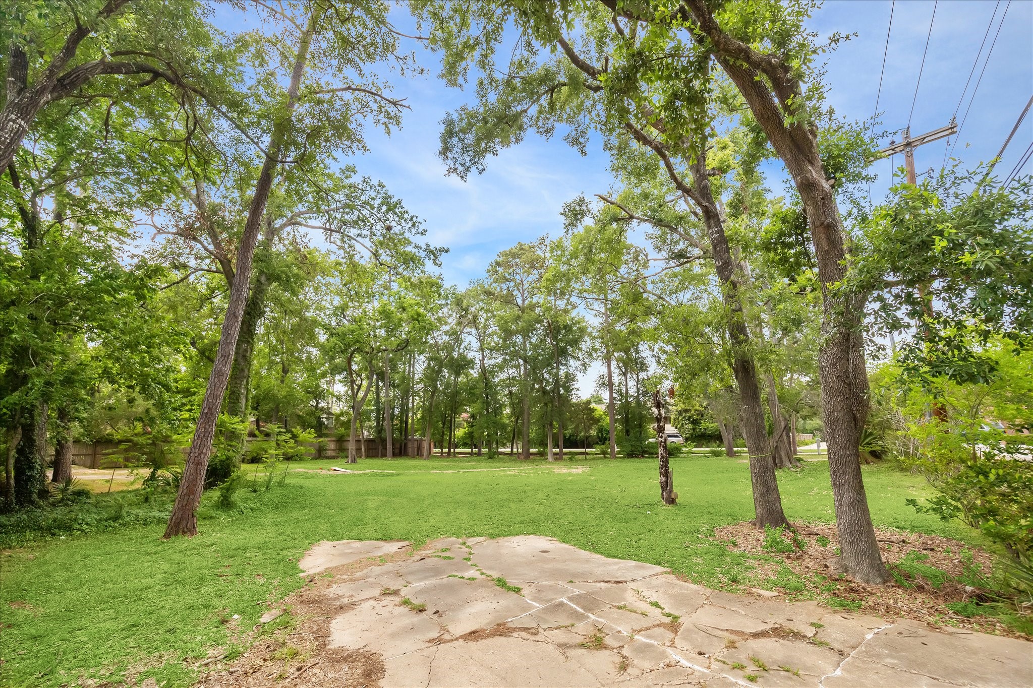 635 Knipp Road , Houston, TX, 77024 | 43267212 | Realty Texas LLC