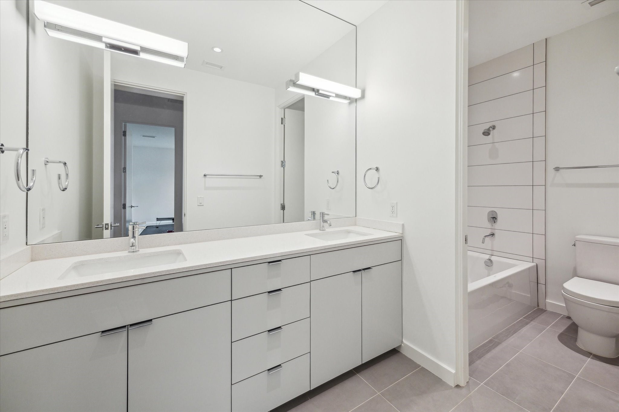 13150 Kimberley Lane , Houston, TX, 77079 | 61222463 | Realty Texas LLC