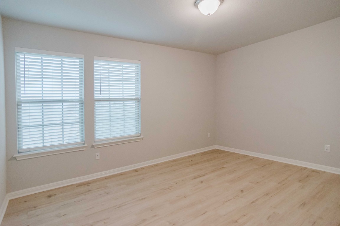 100 Flat Creek Drive , Georgetown, TX, 78633 | 3337100 | Realty Texas LLC