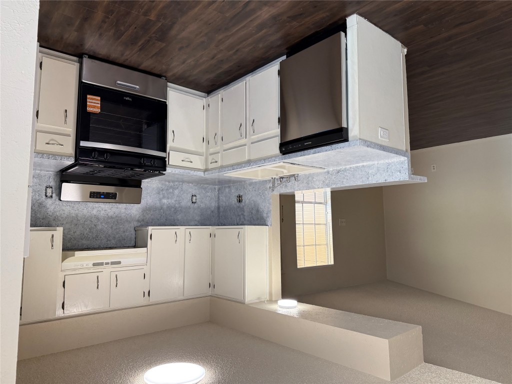 6910 S 1st Street B , Austin, TX, 78745 | 7361775 | Realty Texas LLC