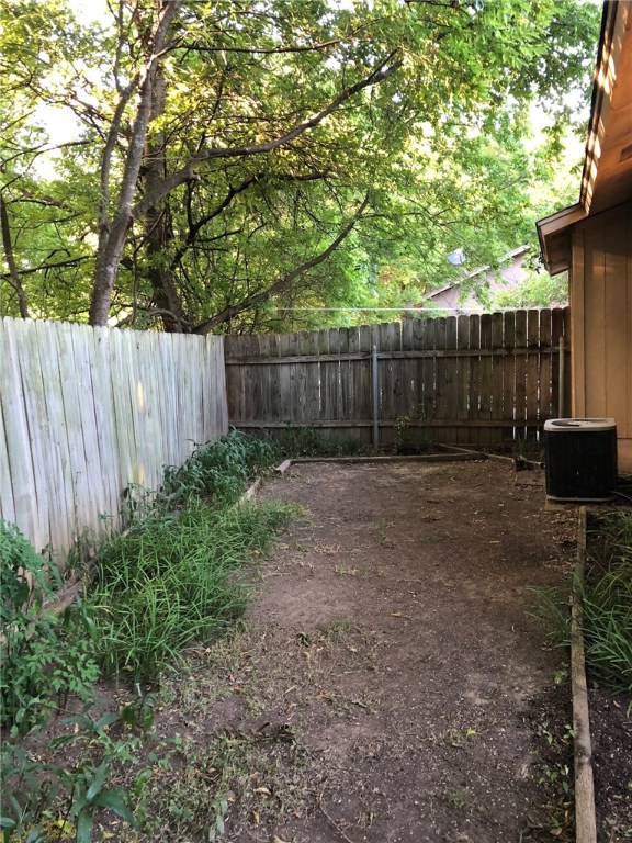 6910 S 1st Street B , Austin, TX, 78745 | 7361775 | Realty Texas LLC