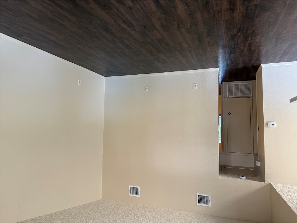 6910 S 1st Street B , Austin, TX, 78745 | 7361775 | Realty Texas LLC