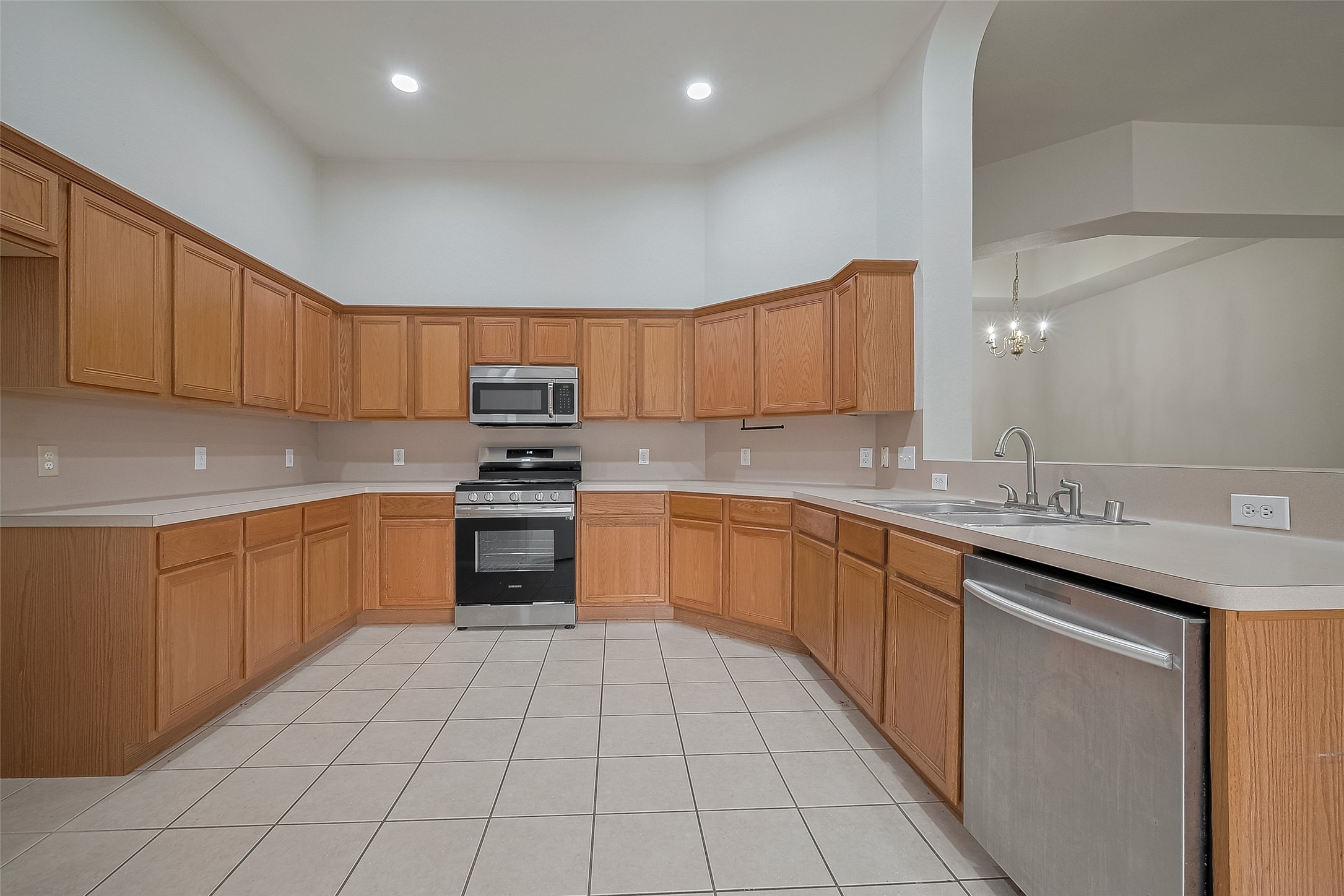 7407 Breda Drive , Baytown, TX, 77521 | 33445323 | Realty Texas LLC