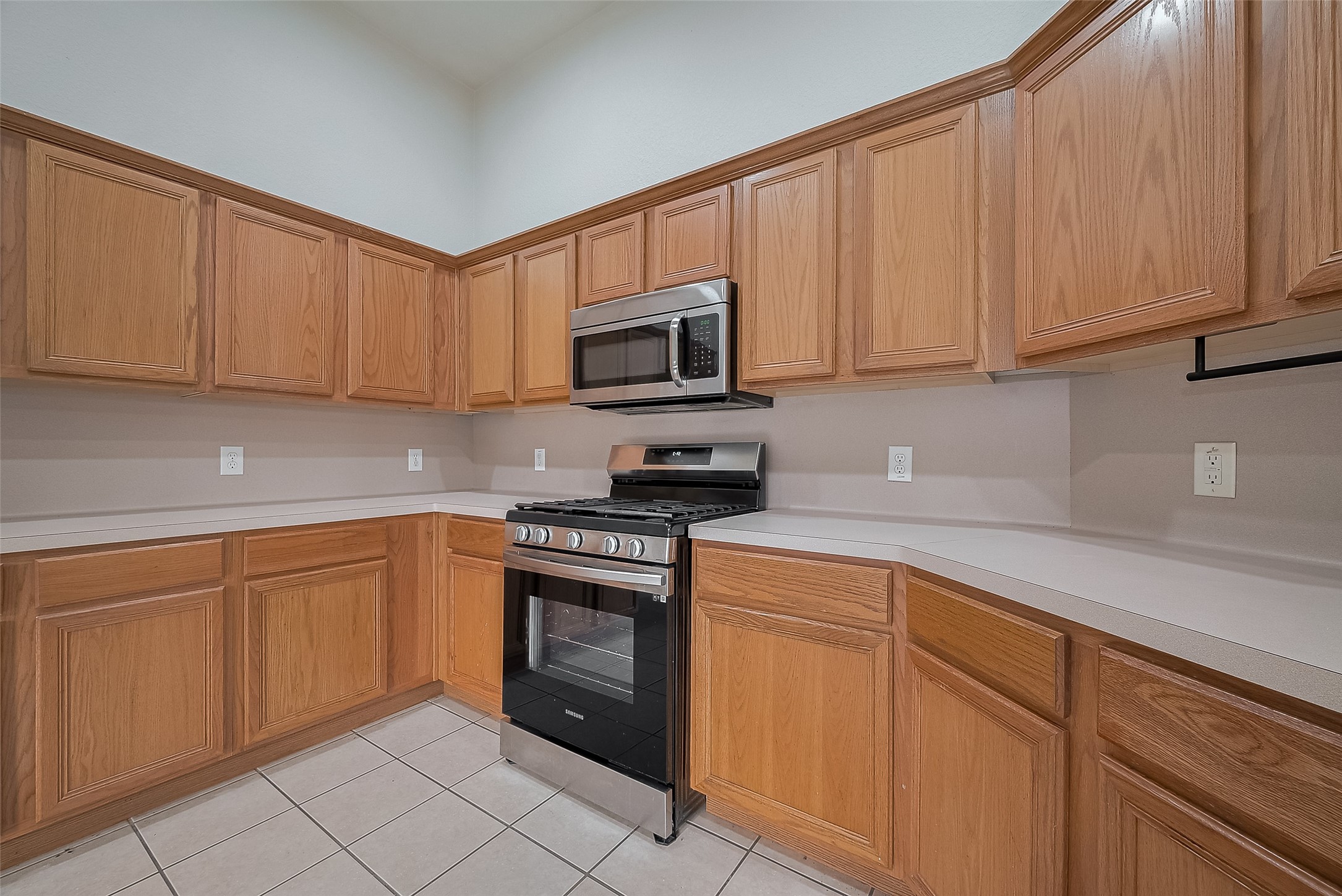 7407 Breda Drive , Baytown, TX, 77521 | 33445323 | Realty Texas LLC