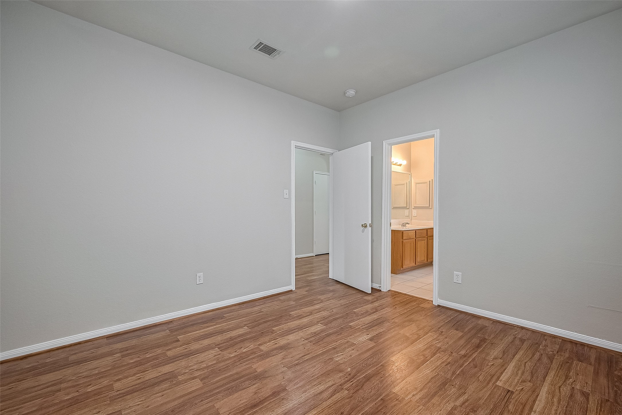 7407 Breda Drive , Baytown, TX, 77521 | 33445323 | Realty Texas LLC