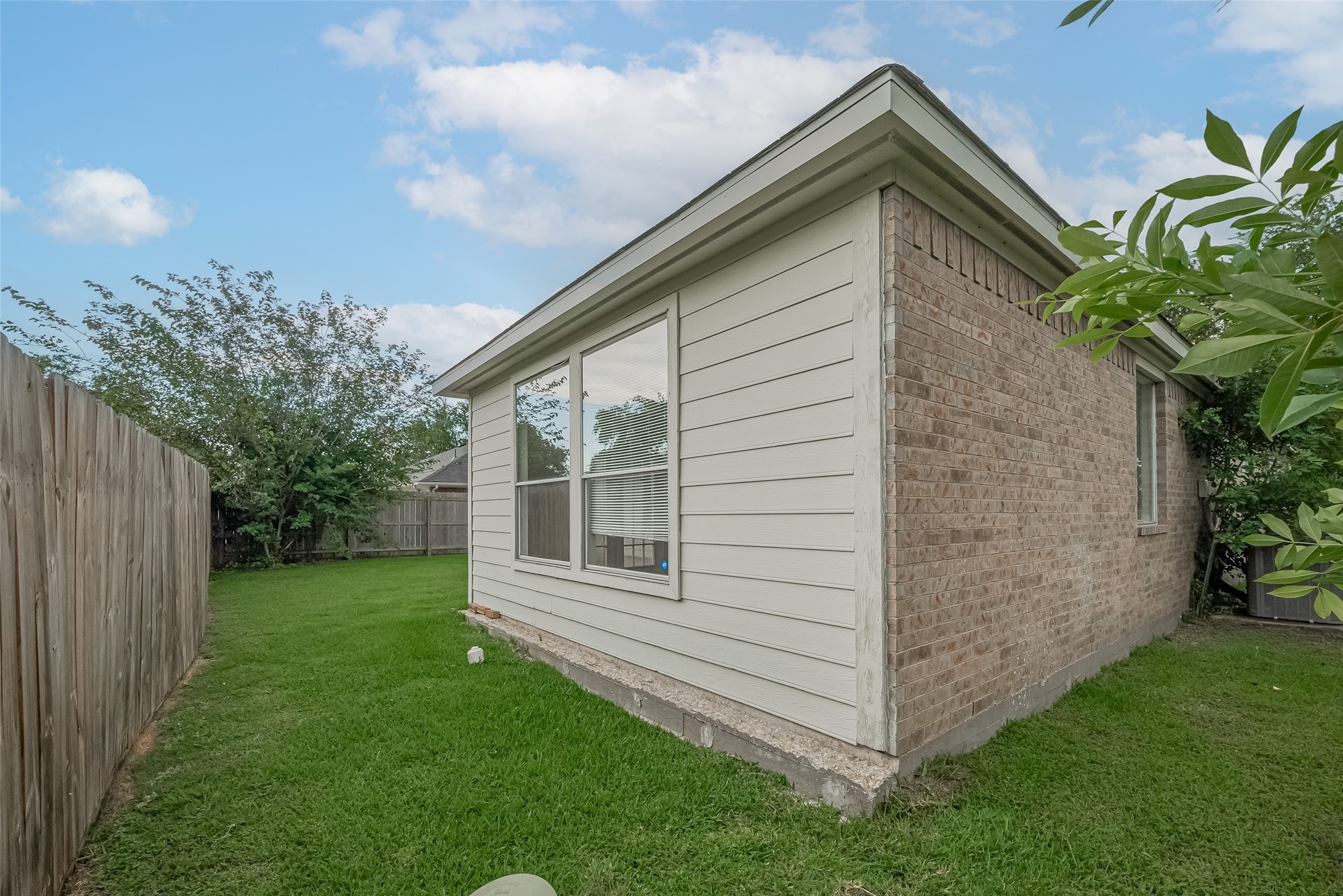 7407 Breda Drive , Baytown, TX, 77521 | 33445323 | Realty Texas LLC