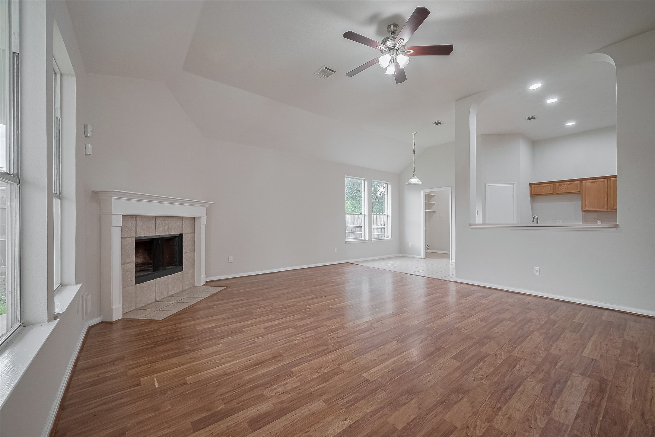7407 Breda Drive , Baytown, TX, 77521 | 33445323 | Realty Texas LLC