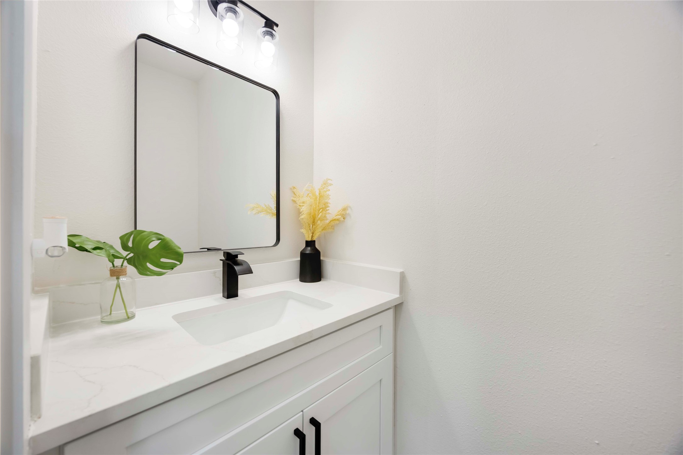 2110 - 2112 Des Chaumes Street , Houston, TX, 77026 | 53940585 | Realty Texas LLC