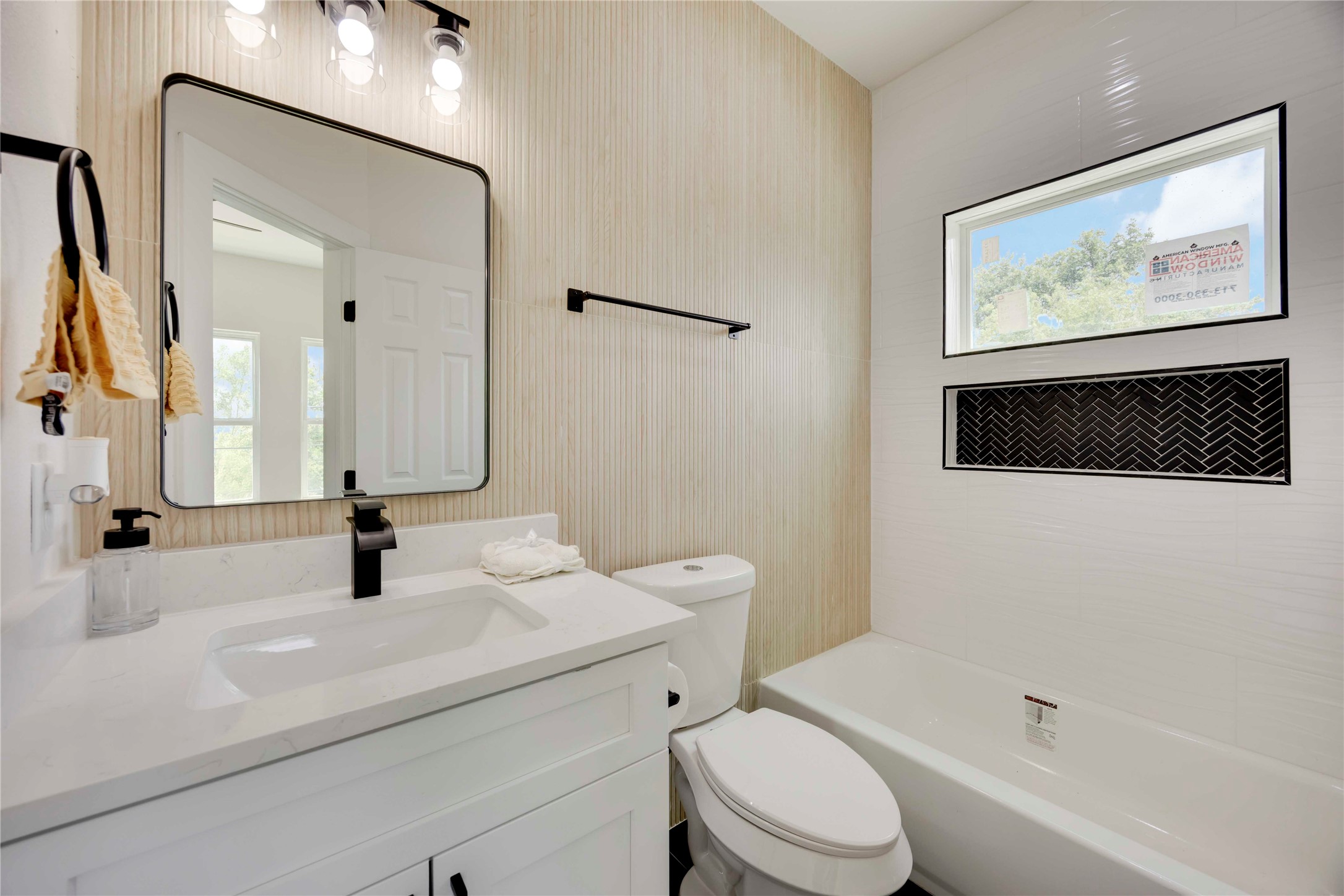 2110 - 2112 Des Chaumes Street , Houston, TX, 77026 | 53940585 | Realty Texas LLC